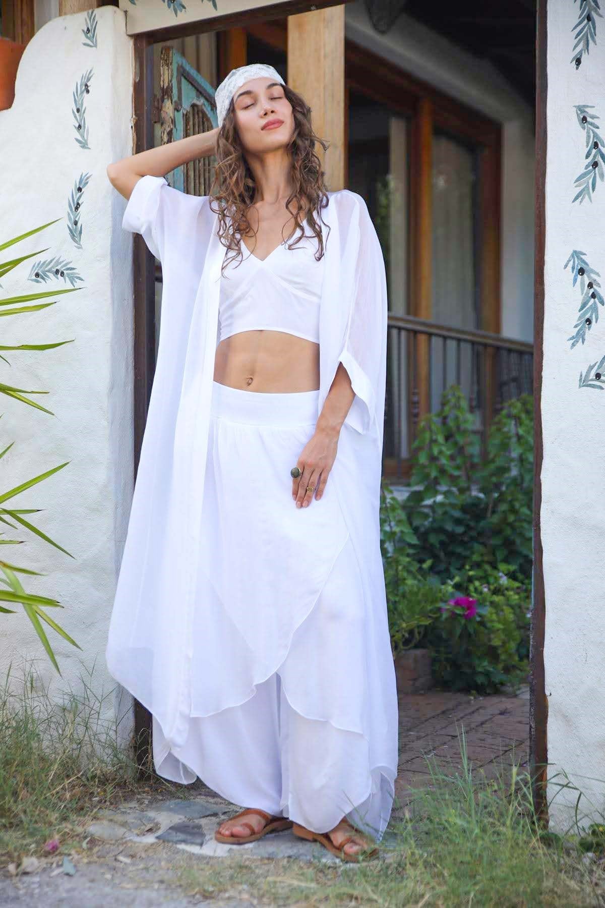 Beyaz Saten Detaylı İpek Kaftan