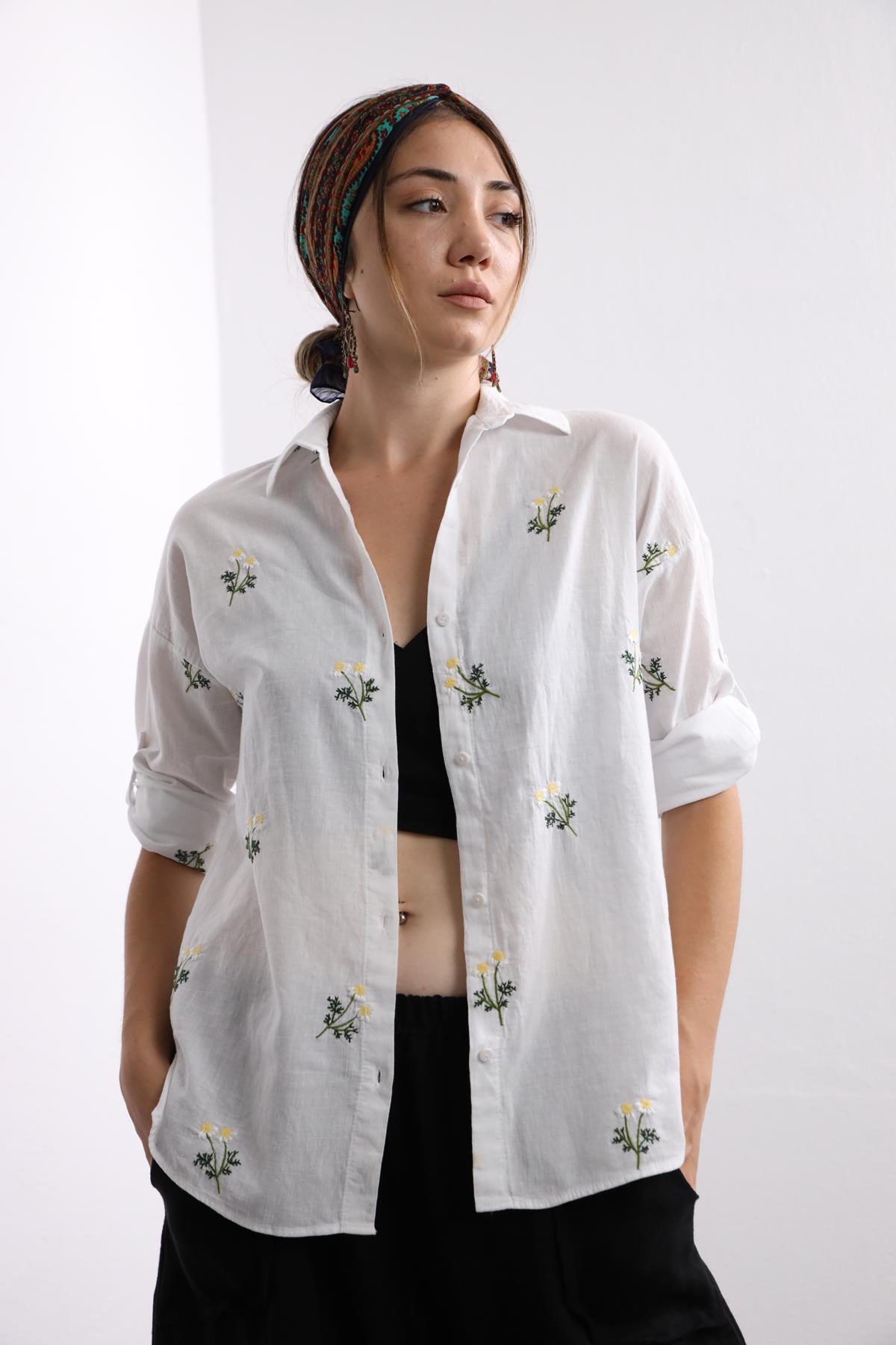 Beyaz Papatya Desenli Gömlek - Şaman Butik Beyaz Papatya Desenli Gömlek