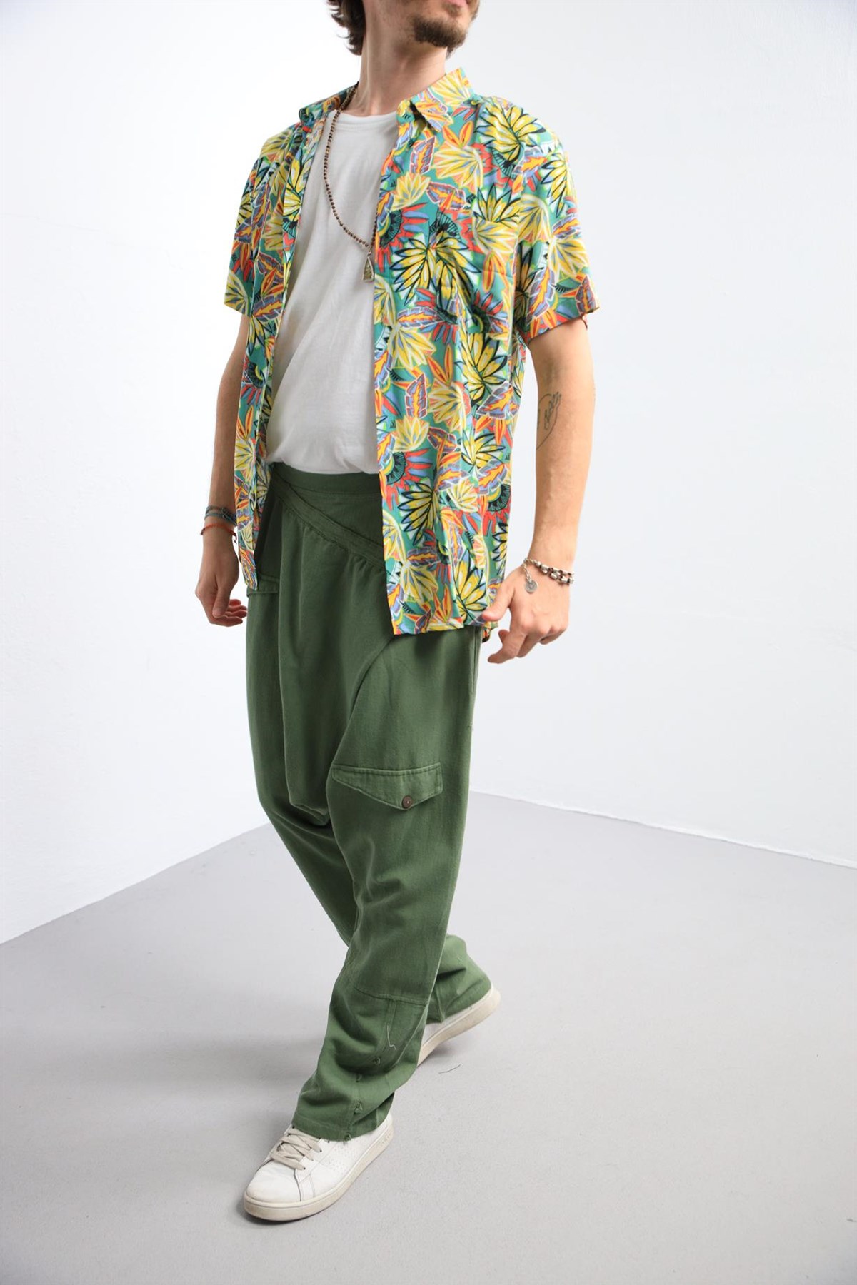 Saman Butik | Shop Online Yellow Leaf Pattern Shirt