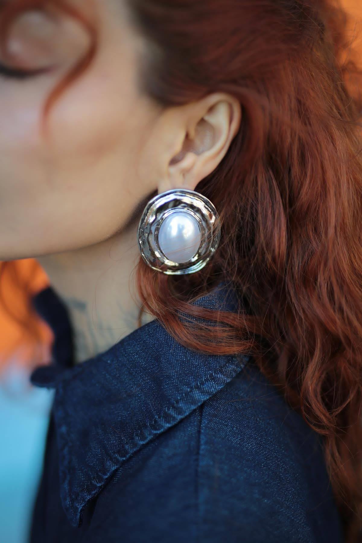 İnci Detaylı Küpe