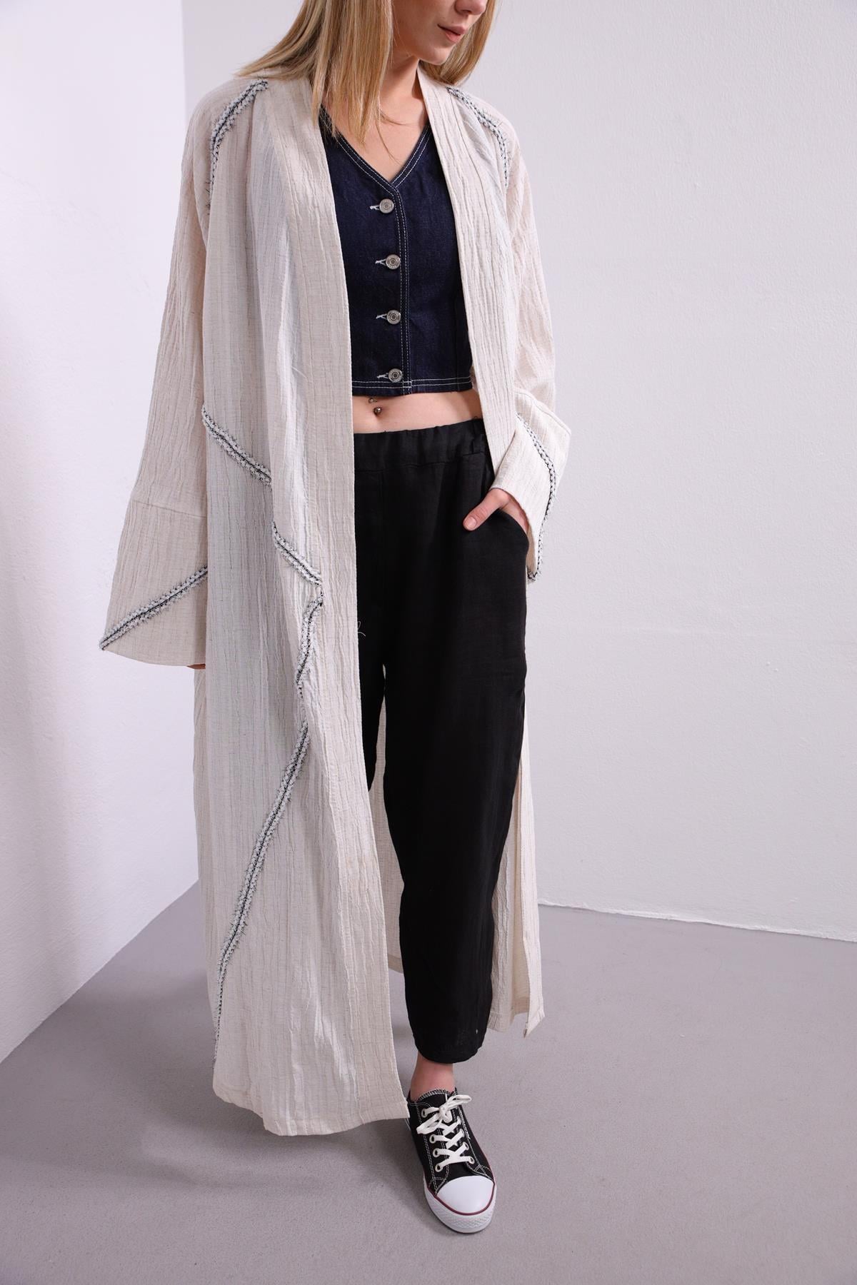  Beyaz Şerit Dantelli Uzun Kimono