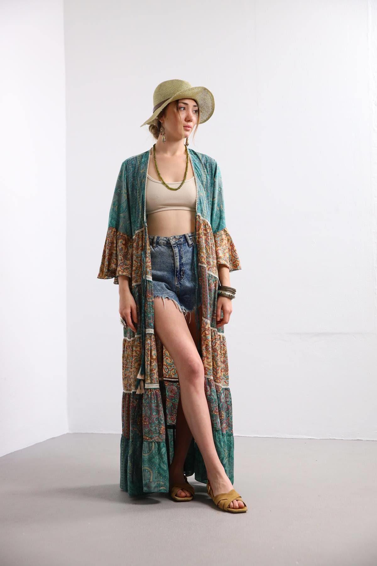 Desenli Önü Bağlamalı İpek Kaftan - Şaman Butik Desenli Önü Bağlamalı İpek Kaftan