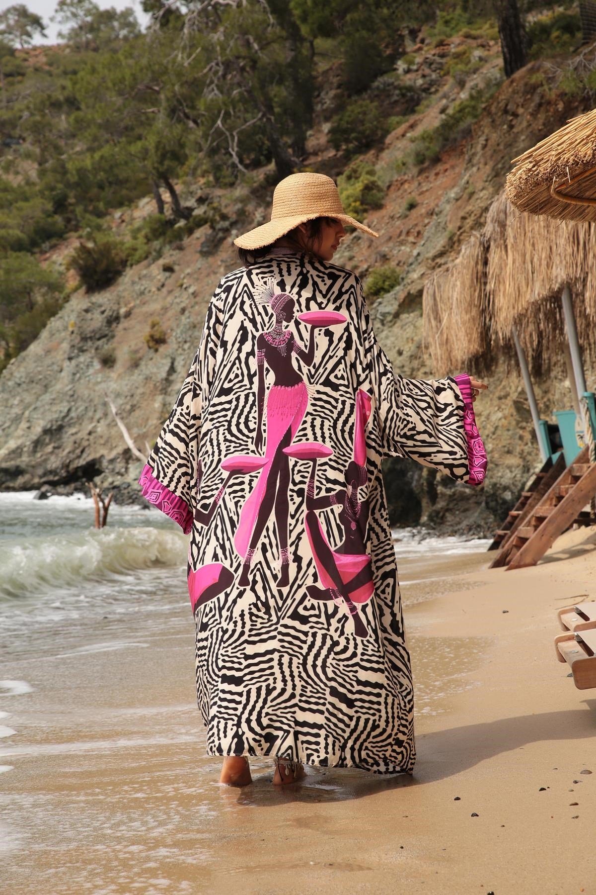 Ekru Fuşya Kadın Dengesi Desenli Kimono - Şaman Butik Ekru Fuşya Kadın Dengesi Desenli Kimono