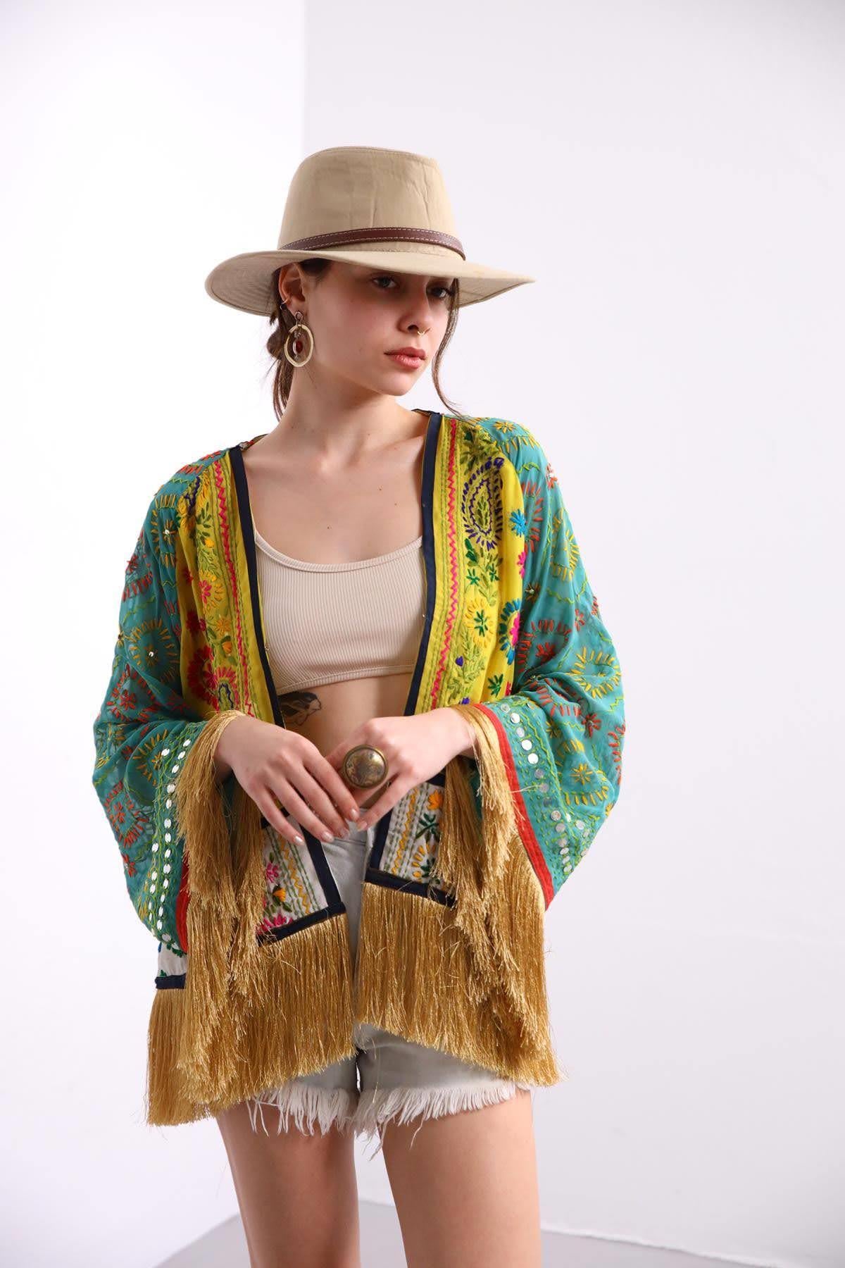 Gold Rengi Püsküllü Kısa Pul Detaylı Kaftan - Şaman Butik Gold Rengi Püsküllü Kısa Pul Detaylı Kaftan