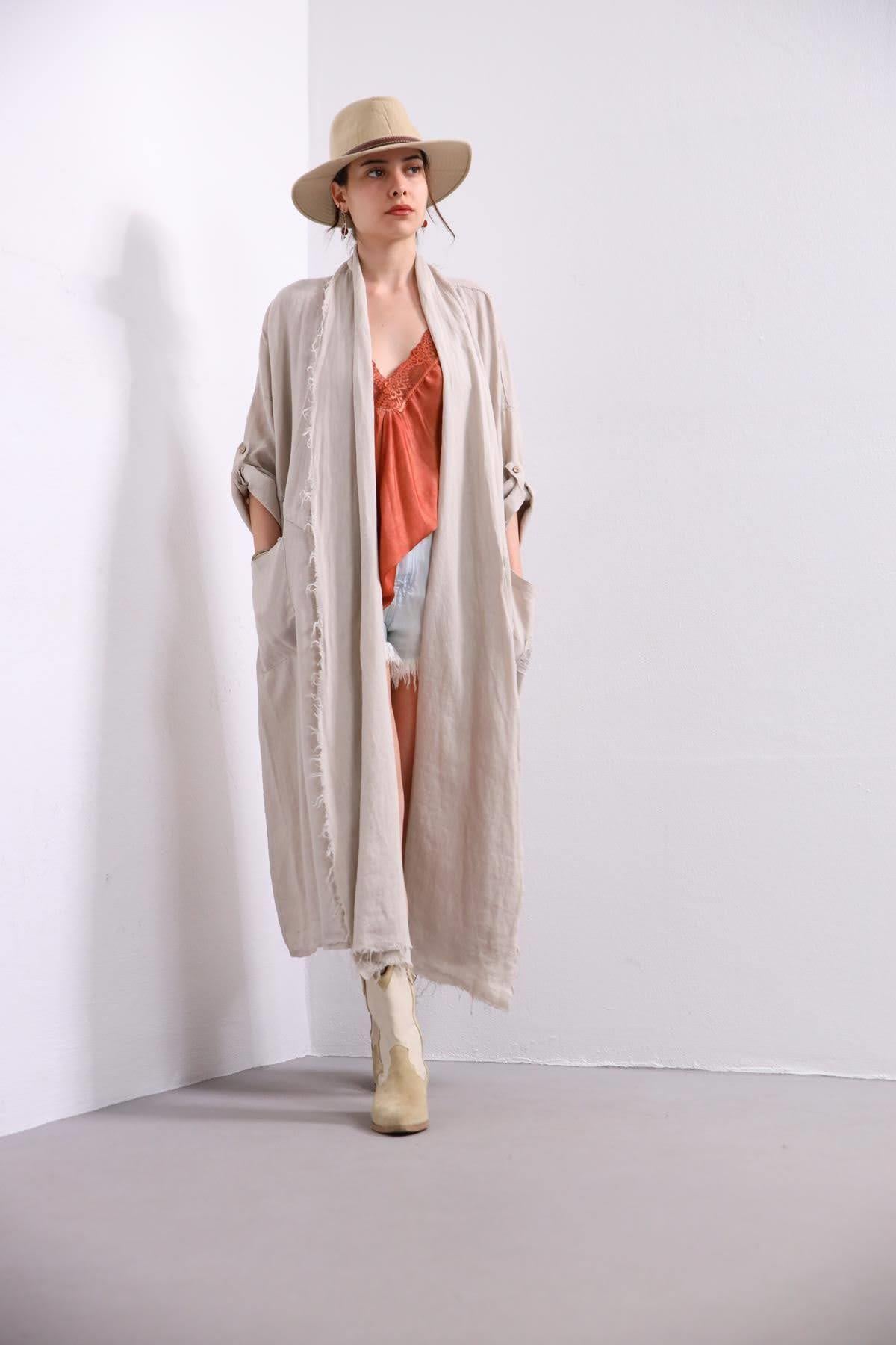 Krem Rengi Beli İpli Saçaklı Cepli Kaftan - Şaman Butik Krem Rengi Beli İpli Saçaklı Cepli Kaftan