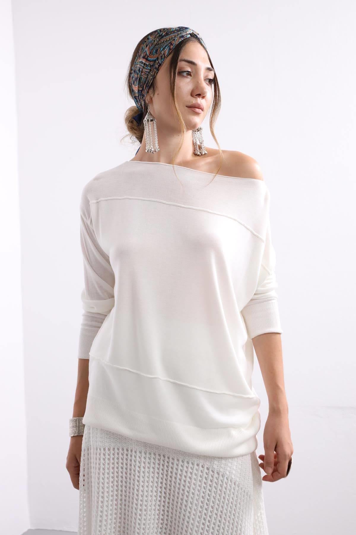 Ecru Loose Collar Pullover Ecru Loose Collar Pullover