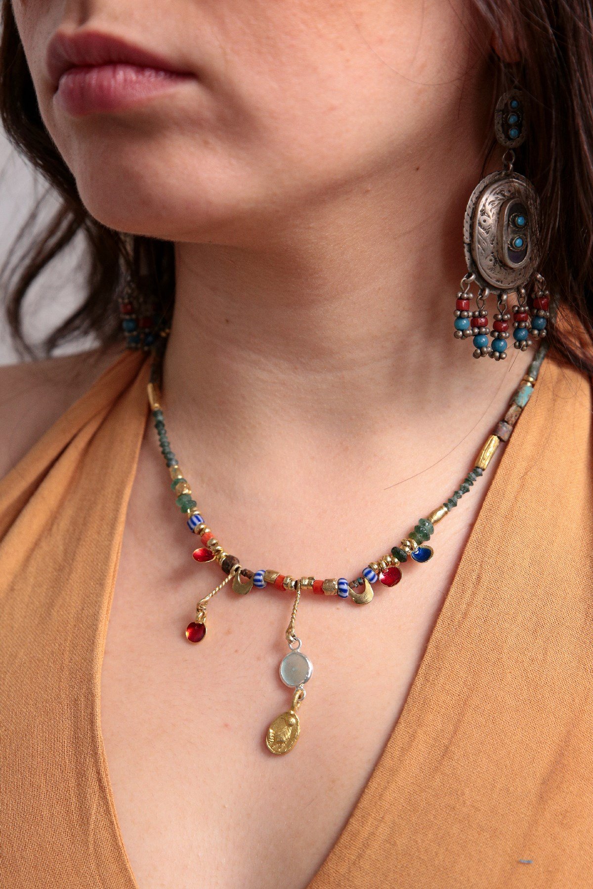 Bronz Detaylı Emaye Kaplama Yeşim Taşlı Tasarım Kolye - Şaman Butik Bronz Detaylı Emaye Kaplama Yeşim Taşlı Tasarım Kolye