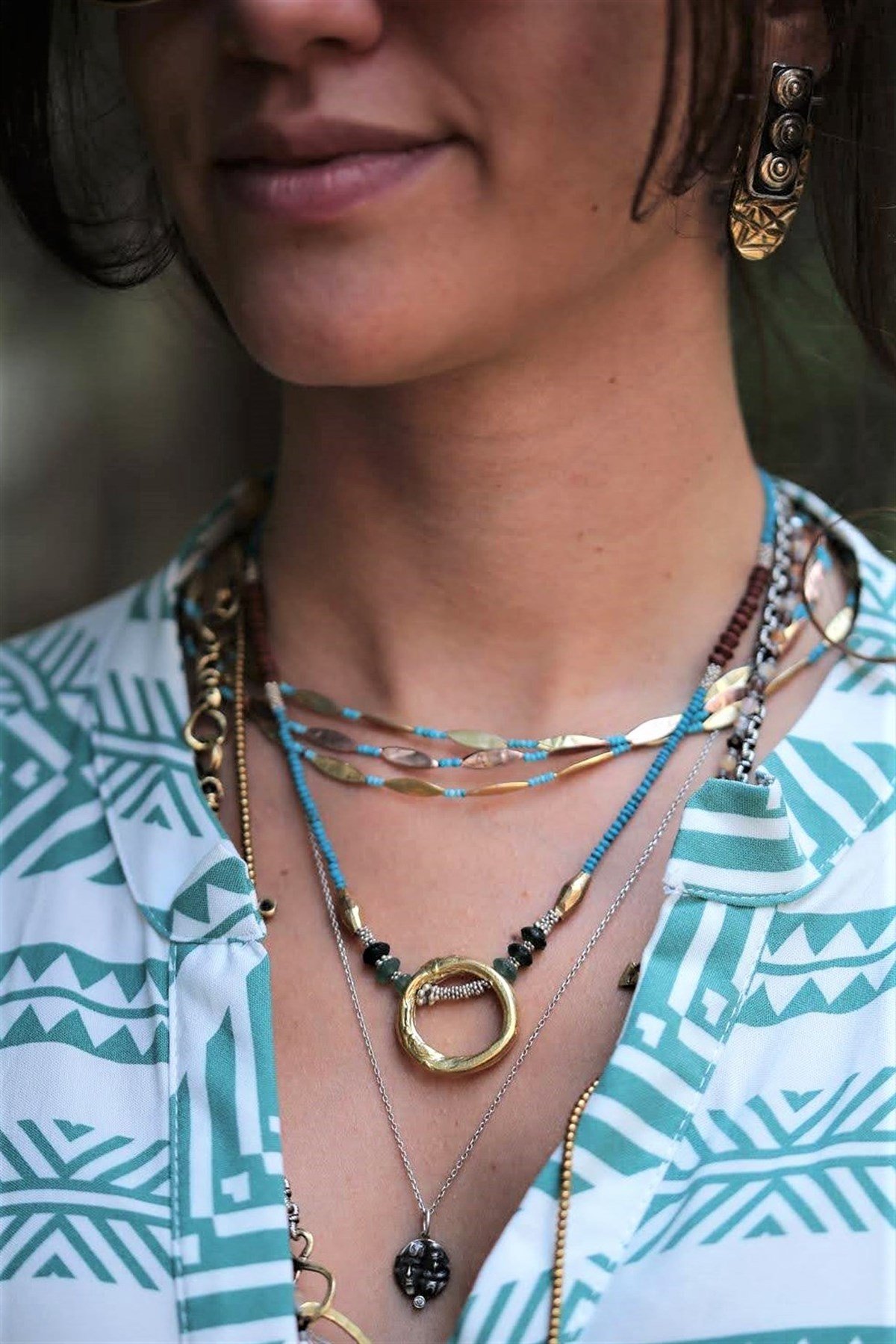 Bronz Halka Detaylı Turkuaz Taşlı Kısa Kolye - Şaman Butik Bronz Halka Detaylı Turkuaz Taşlı Kısa Kolye