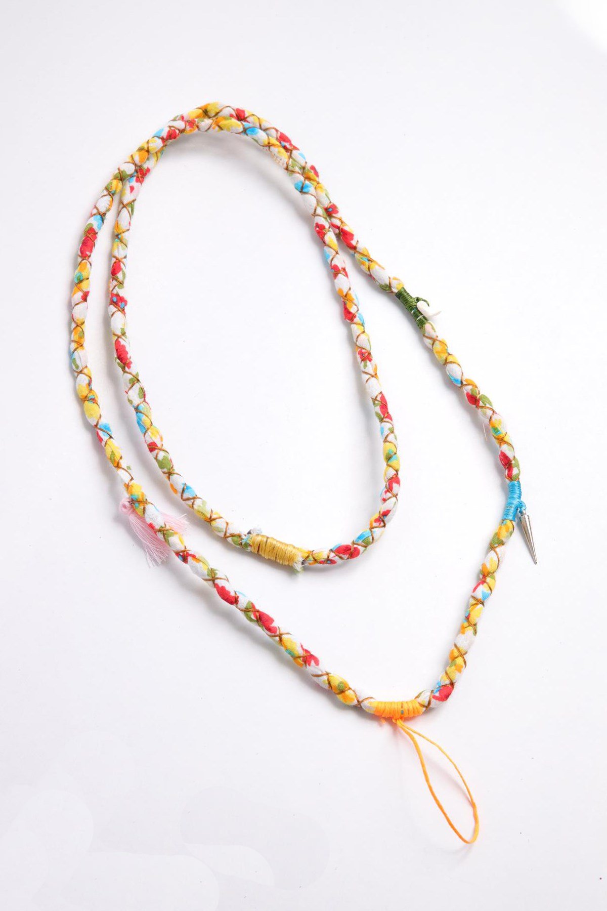  Püskül Detaylı Renkli Kumaş Tasarım Uzun Kolye