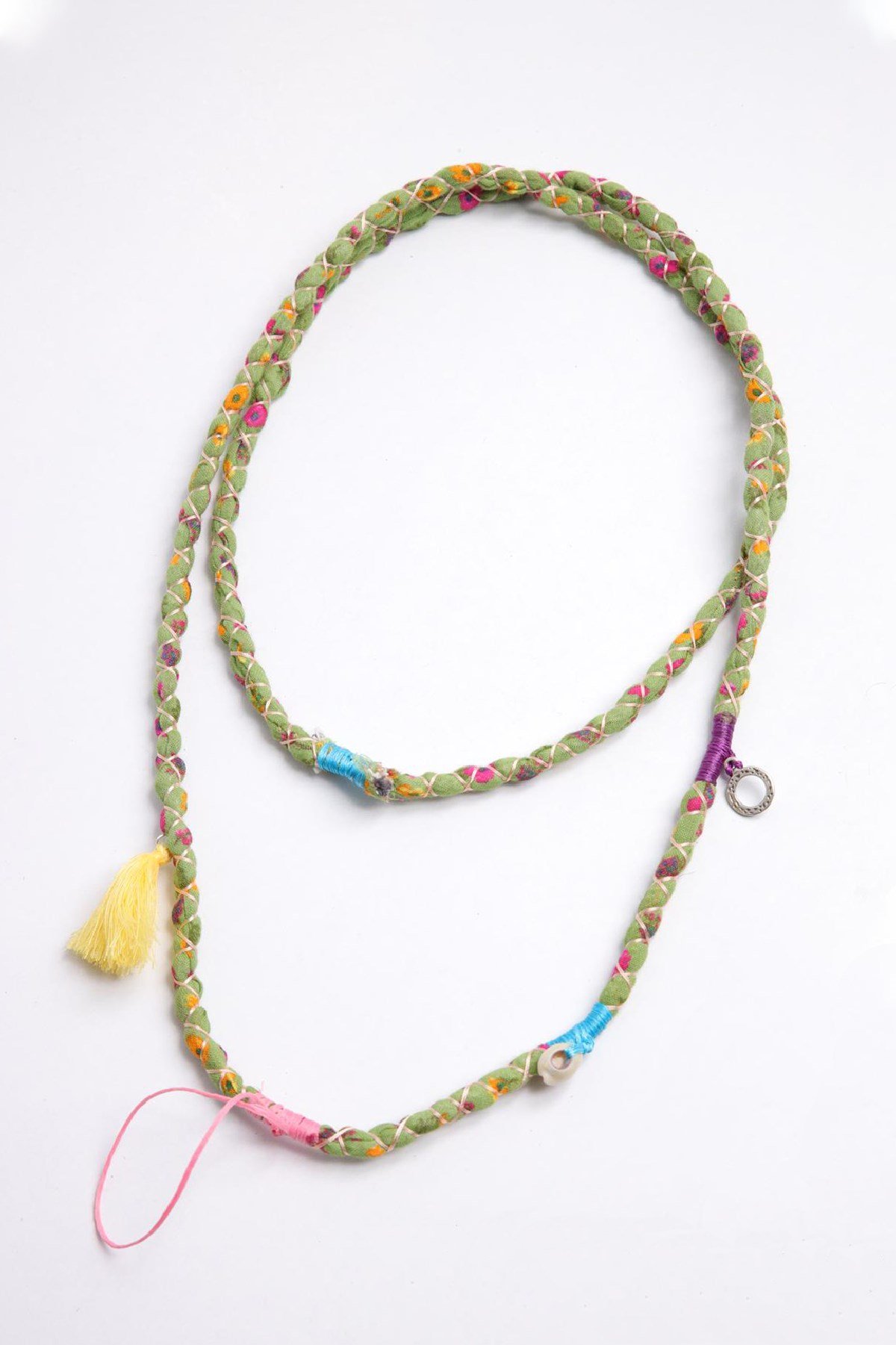  Püskül Detaylı Renkli Kumaş Tasarım Uzun Kolye