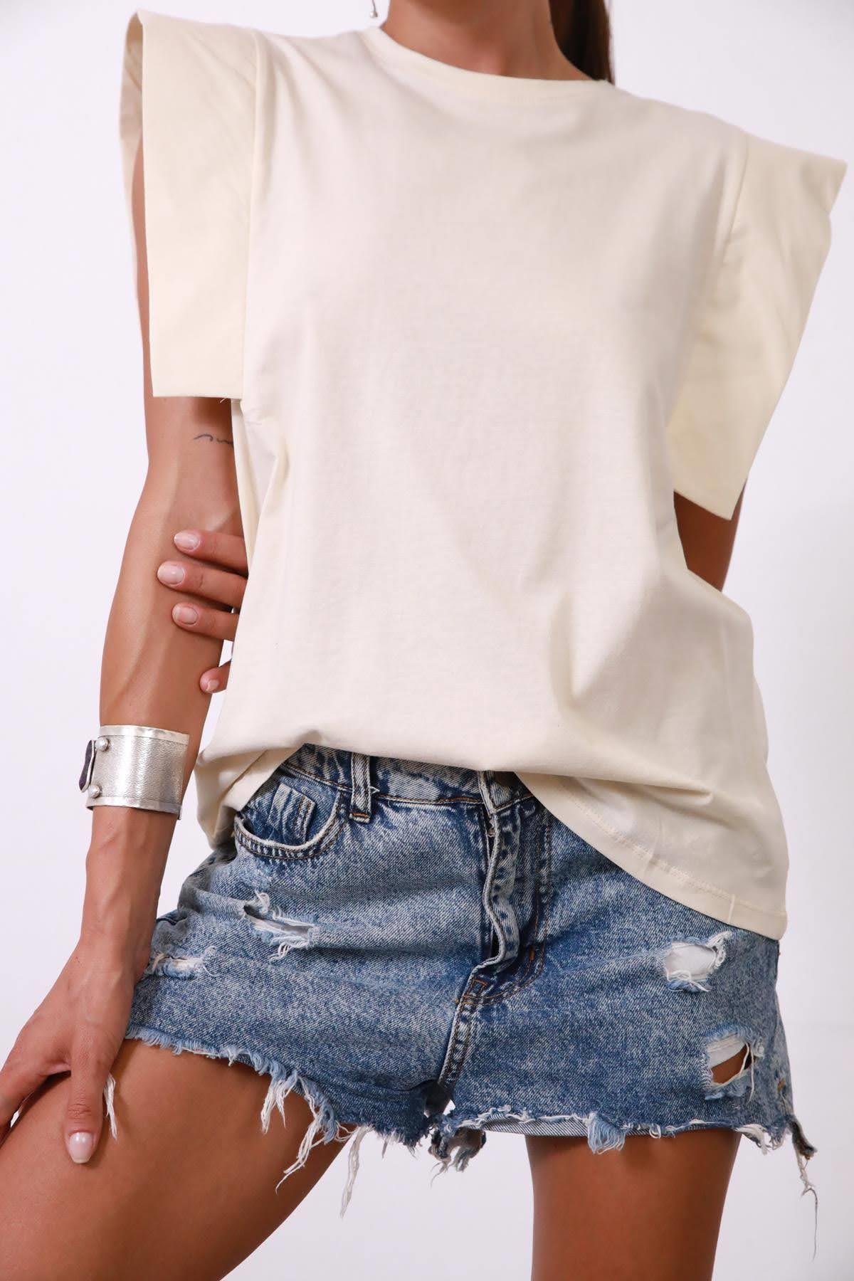 Krem Rengi Parça Detaylı Kolsuz Tshirt