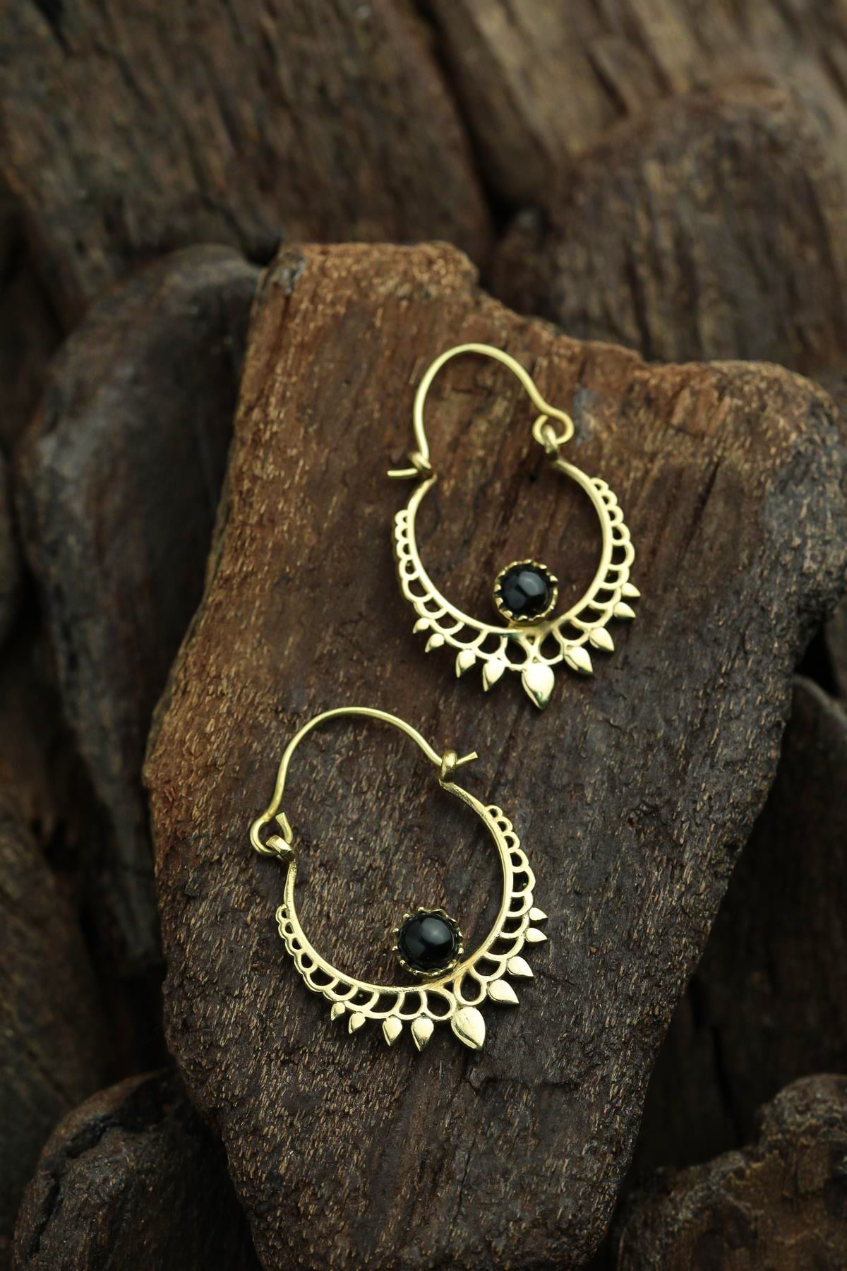 Bronz Antik İşlemeli Oniks Taşlı Tasarım Küpe - Şaman Butik Bronz Antik İşlemeli Oniks Taşlı Tasarım Küpe