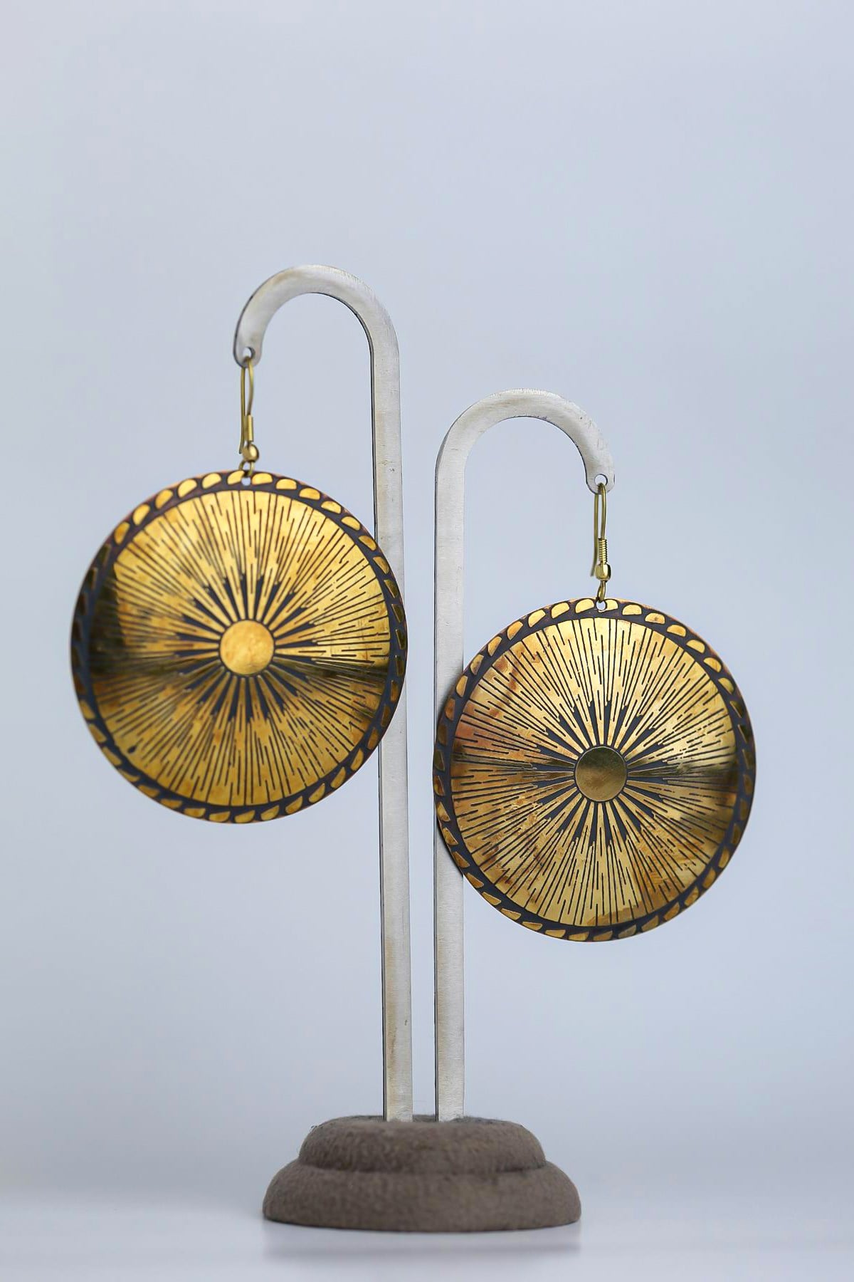 Bronz Antik Tasarım Yuvarlak Küpe - Şaman Butik Bronz Antik Tasarım Yuvarlak Küpe