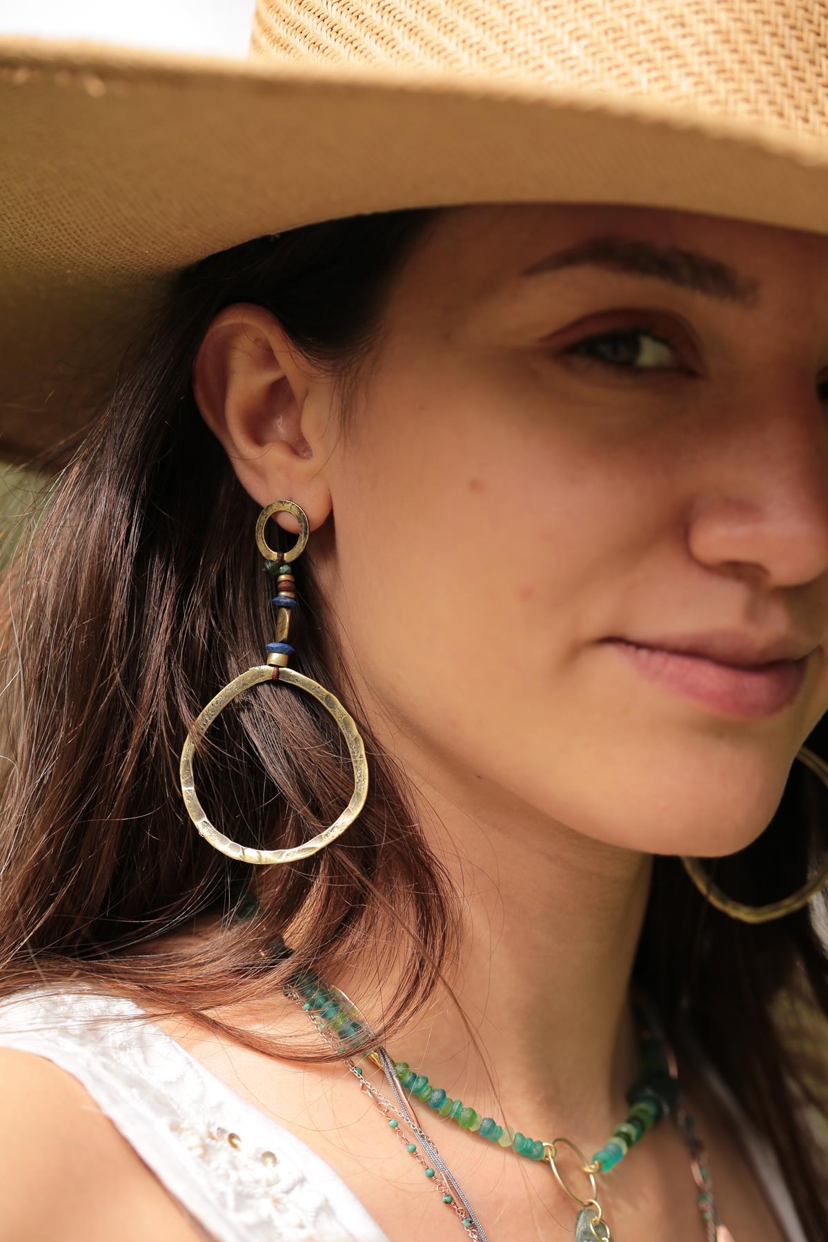 Halka Detaylı Sallantılı Bronz Lapis Tasarım Küpe - Şaman Butik Halka Detaylı Sallantılı Bronz Lapis Tasarım Küpe