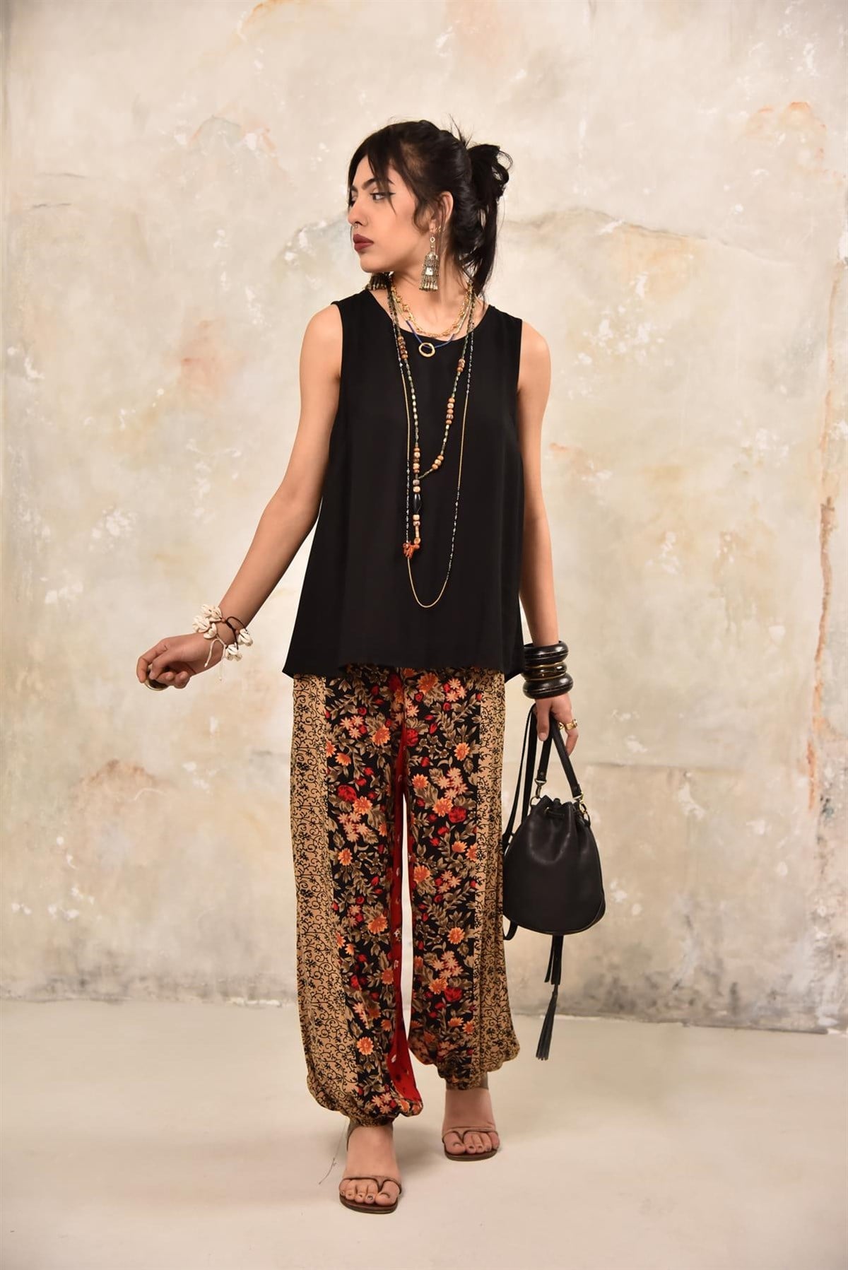 Kırmızı Patchwork Desenli Beli Lastikli Şalvar Pantolon - Şaman Butik Kırmızı Patchwork Desenli Beli Lastikli Şalvar Pantolon