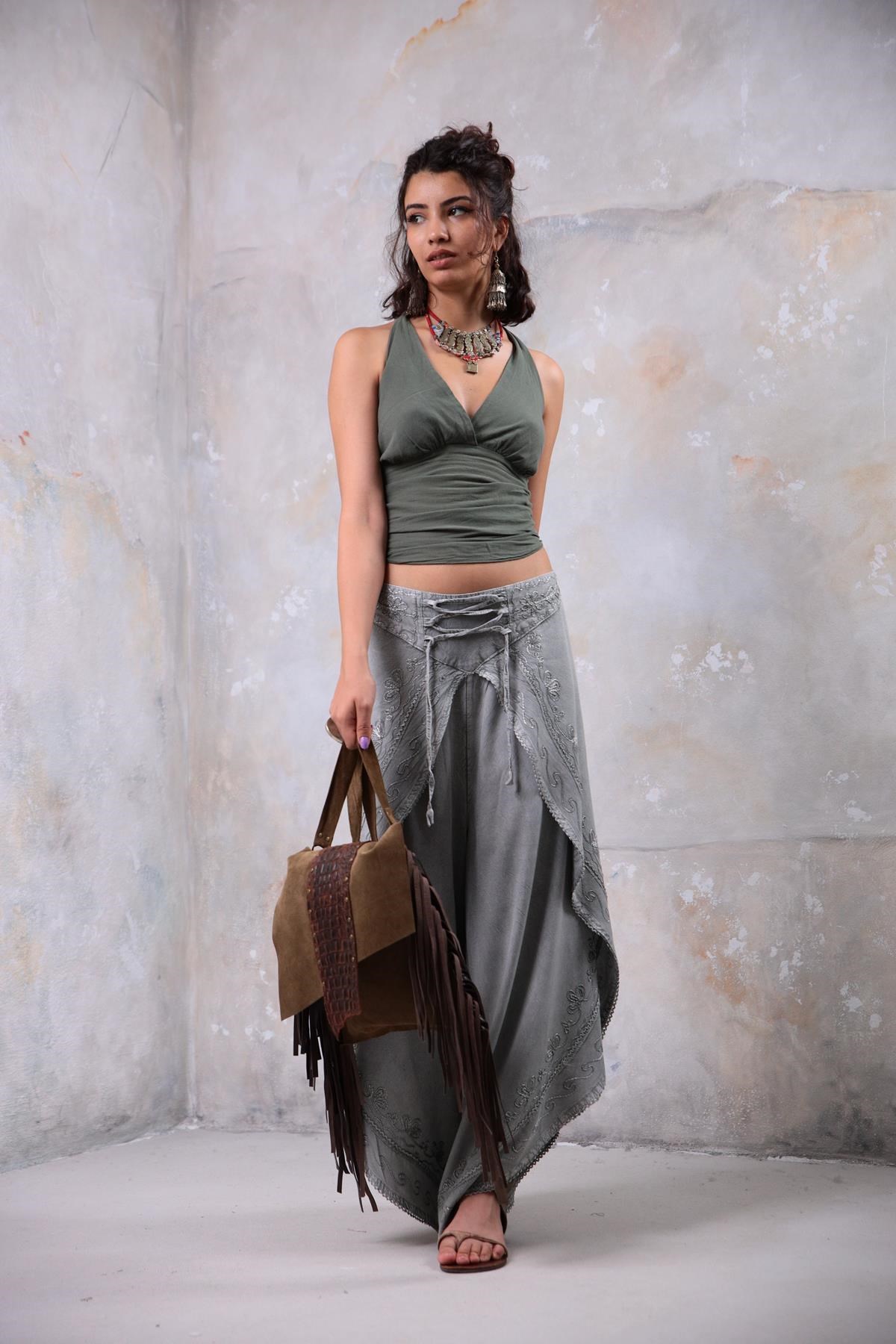 Haki Kruvaze İşlemeli Pul Detay Harem Şalvar - Şaman Butik Haki Kruvaze İşlemeli Pul Detay Harem Şalvar