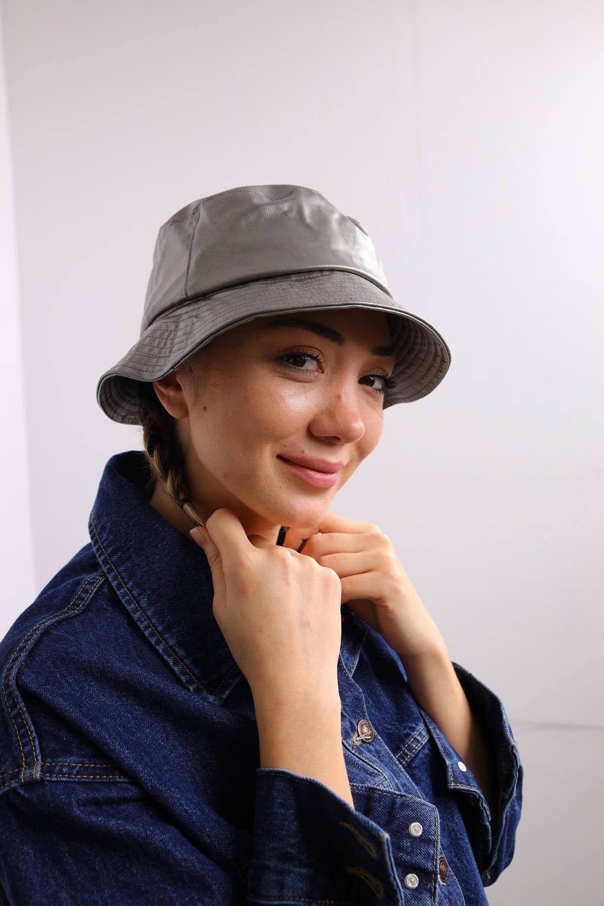 Gri Deri Bucket Şapka - Şaman Butik Gri Deri Bucket Şapka