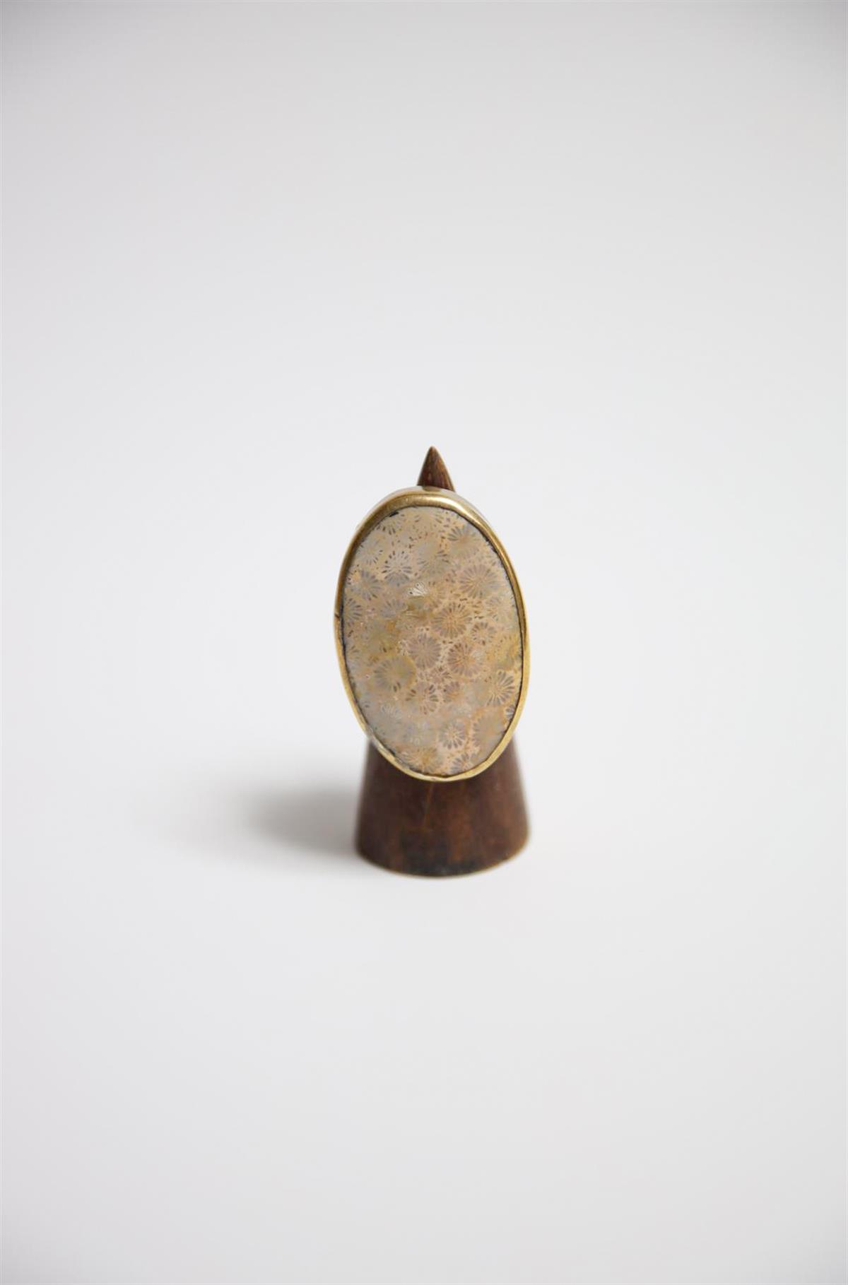 Seramik Epoksi Kaplama Bronz Detaylı Yüzük - Şaman Butik Seramik Epoksi Kaplama Bronz Detaylı Yüzük