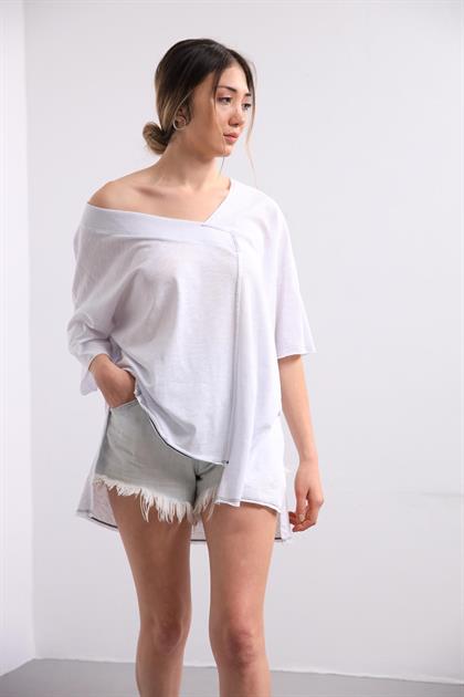 Beyaz Asimetrik Kesim Bluz - Şaman Butik - Bohem Giyim ve Aksesuar | Kadın & Erkek Beyaz Asimetrik Kesim Bluz