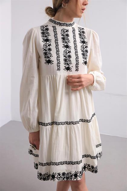 Ekru İşlemeli Elbise - Şaman Butik Ekru İşlemeli Elbise