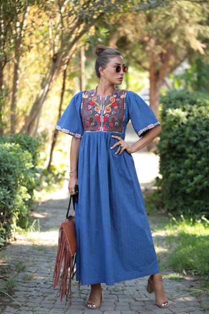 Mavi Yakası İşlemeli Bohem Elbise - Şaman Butik Mavi Yakası İşlemeli Bohem Elbise