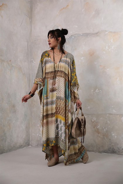 Renkli Desenli Oversize Yırtmaçlı Elbise - Şaman Butik Renkli Desenli Oversize Yırtmaçlı Elbise
