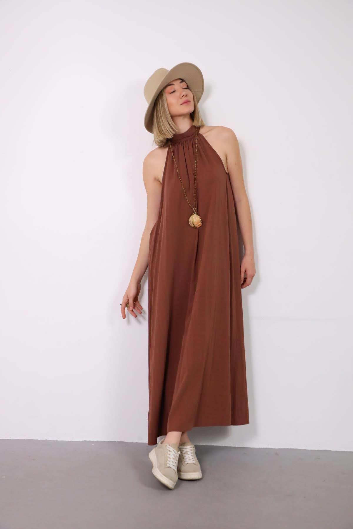 Kahverengi Halter Yaka Arkası Çıtçıtlı Elbise - Şaman Butik Kahverengi Halter Yaka Arkası Çıtçıtlı Elbise