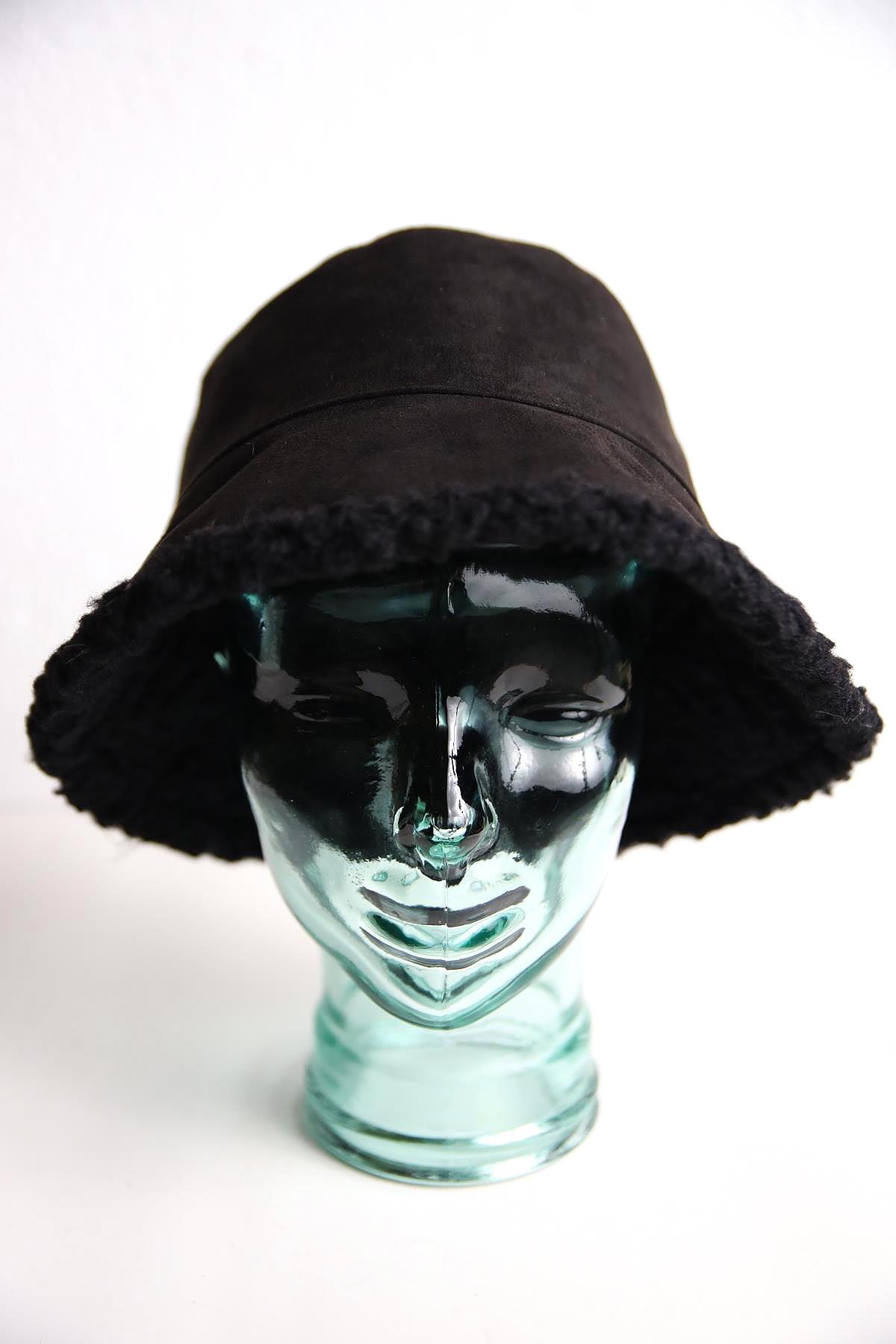  Siyah Süet Bucket Şapka