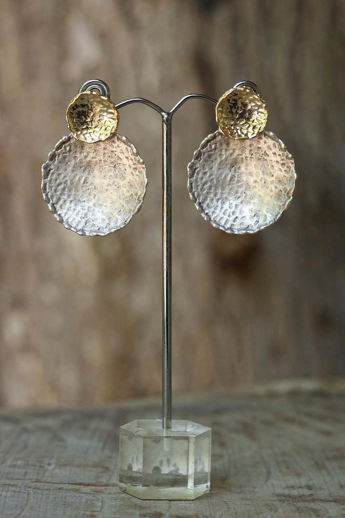 Dokulu Tasarım Kaplama Sallantılı Küpe