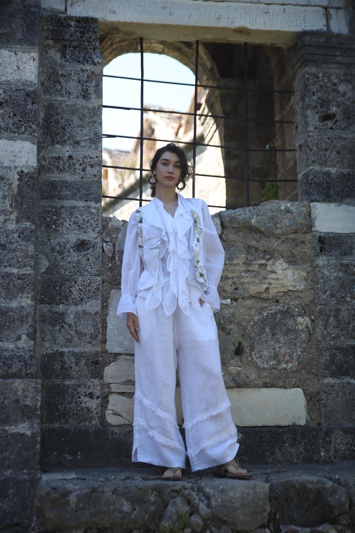 Beyaz Püskül Detaylı Keten Pantolon