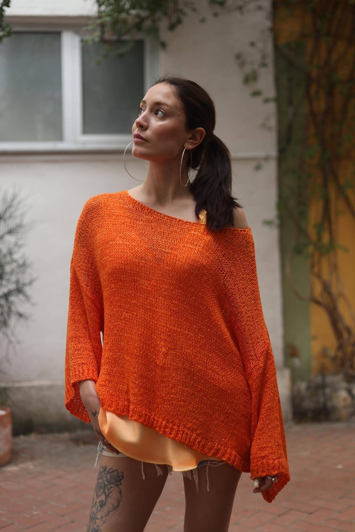 Turuncu Geniş Yaka Salaş Merserize Bluz