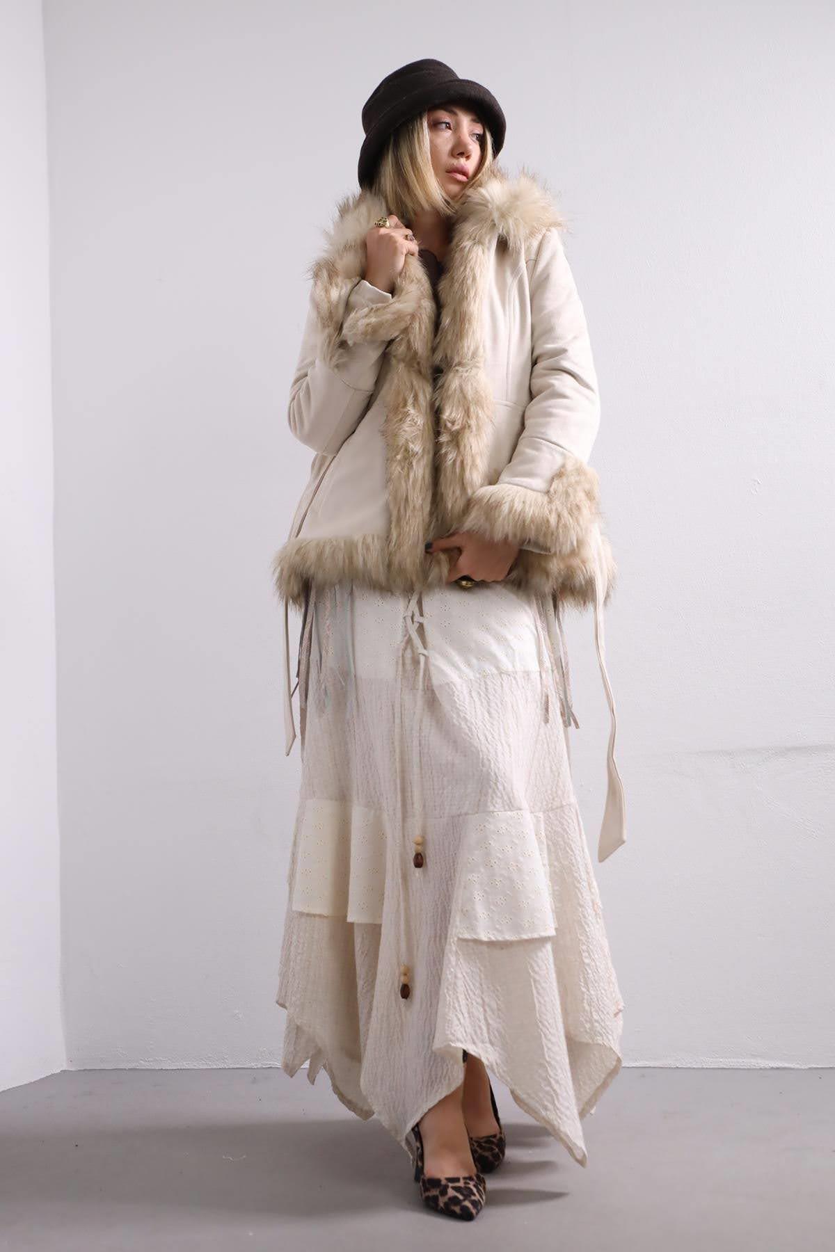  Taş Rengi İçi Peluş Kürk Mont