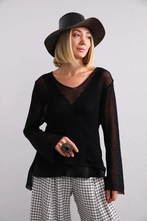  Siyah V Yaka Arkası Uzun Merserize Bluz