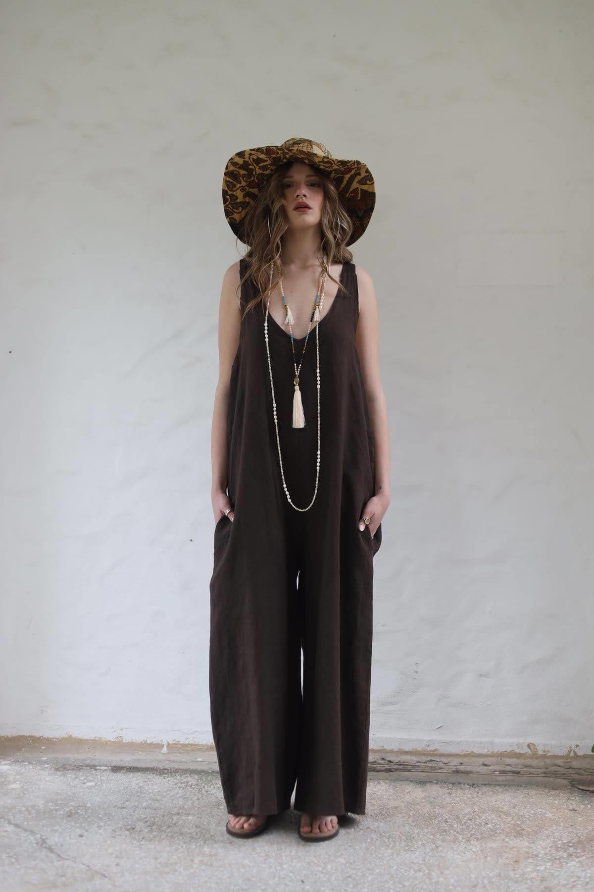 Kahverengi V Yaka Arkadan Bağlamalı Keten Tulum