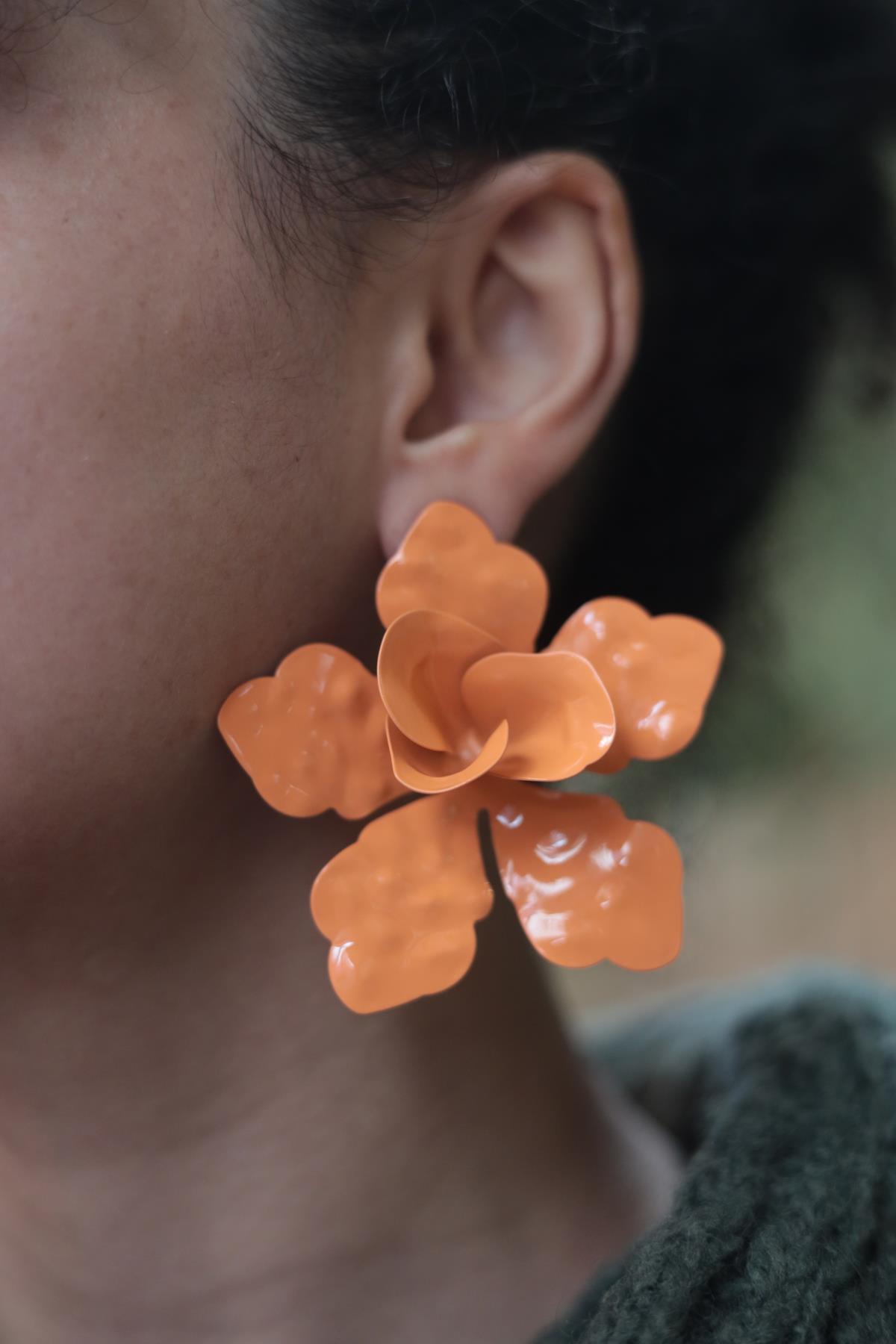 Turuncu Çiçek Küpe