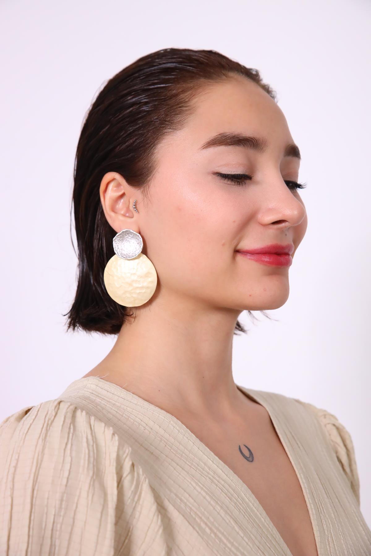  Altın Kaplama Daire Tasarım Küpe