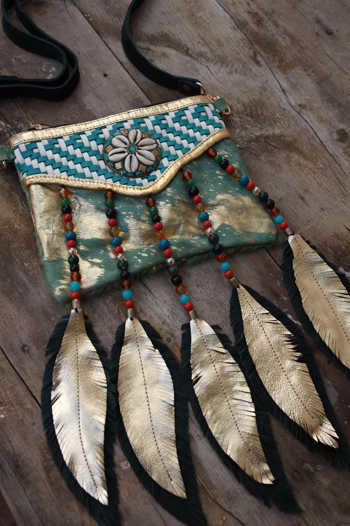 Green Seashell Beaded Tassel Design Bag