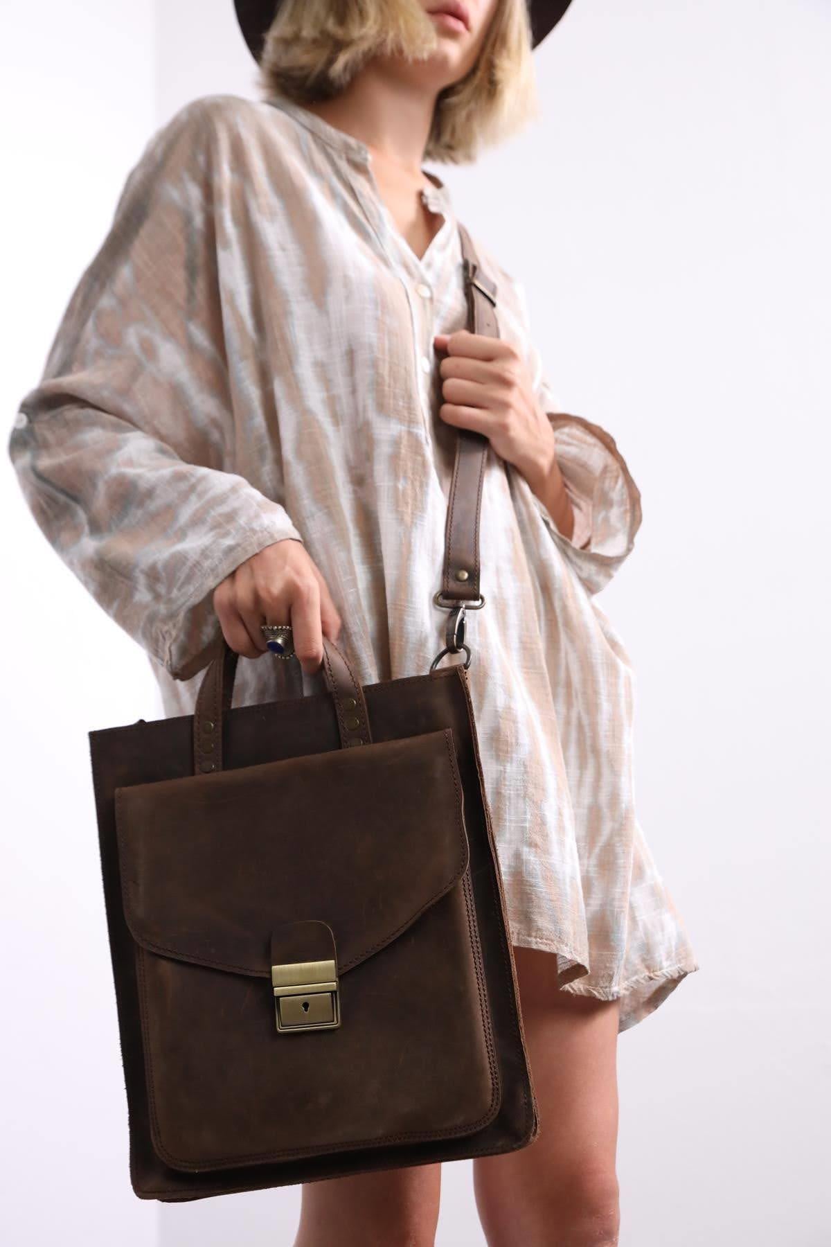  Kahverengi Omuz Askılı El Çantası