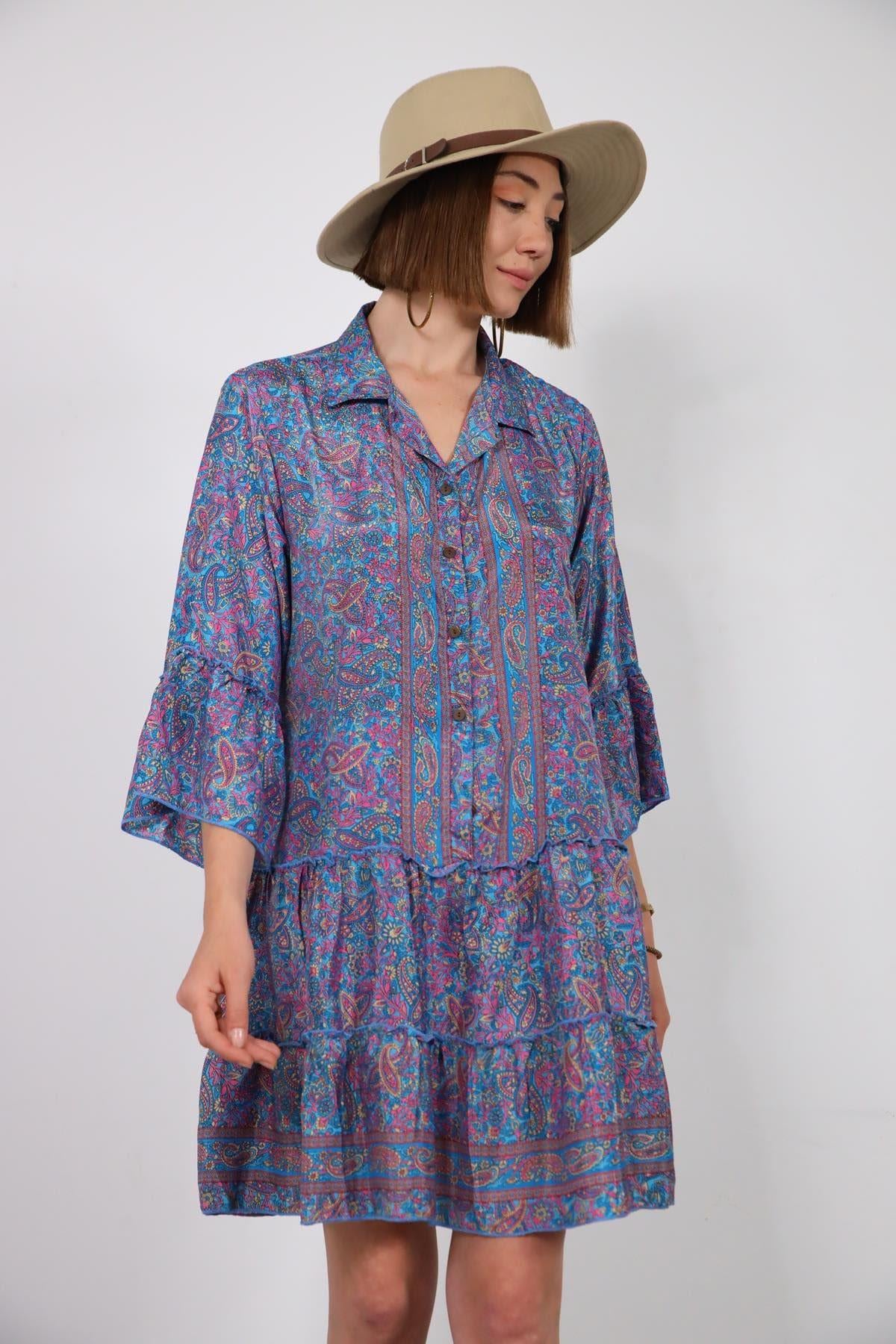 Mavi Gömlek Yaka Kolları Volanlı Düğmeli Otantik Elbise - Şaman Butik Mavi Gömlek Yaka Kolları Volanlı Düğmeli Otantik Elbise