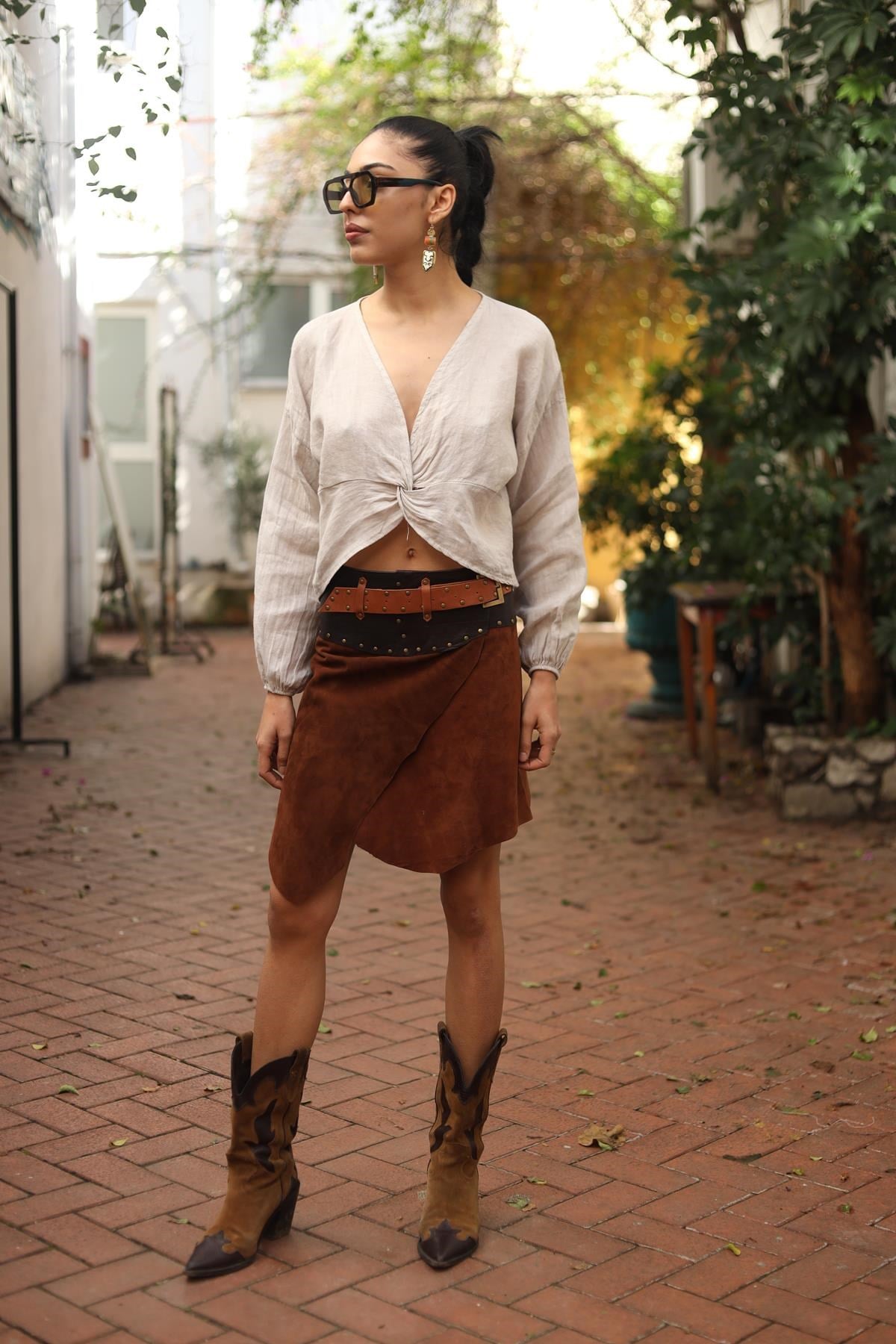 Kahverengi Süet Parça Detaylı Deri Etek