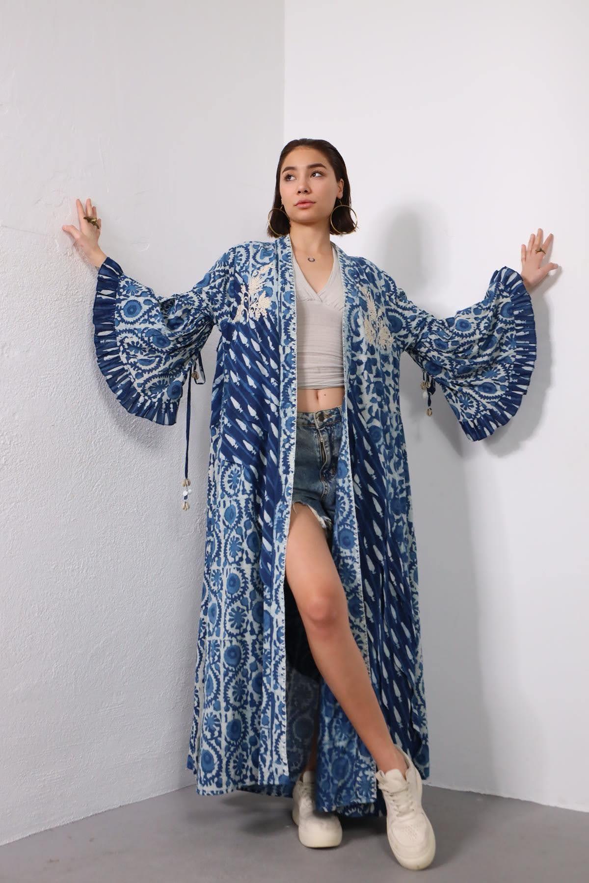 Mavi Deniz Kabuğu Püsküllü İşlemeli Otantik Kaftan - Şaman Butik Mavi Deniz Kabuğu Püsküllü İşlemeli Otantik Kaftan