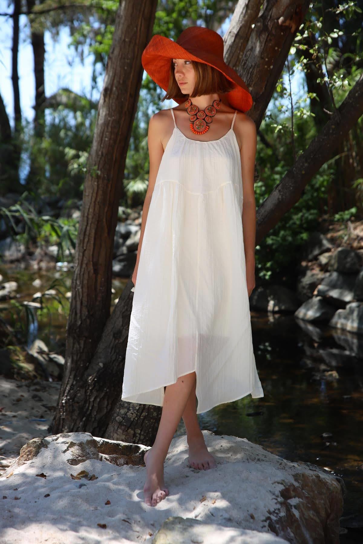 Krem Rengi Asimetrik Kesim İp Askılı Otantik Elbise - Şaman Butik Krem Rengi Asimetrik Kesim İp Askılı Otantik Elbise