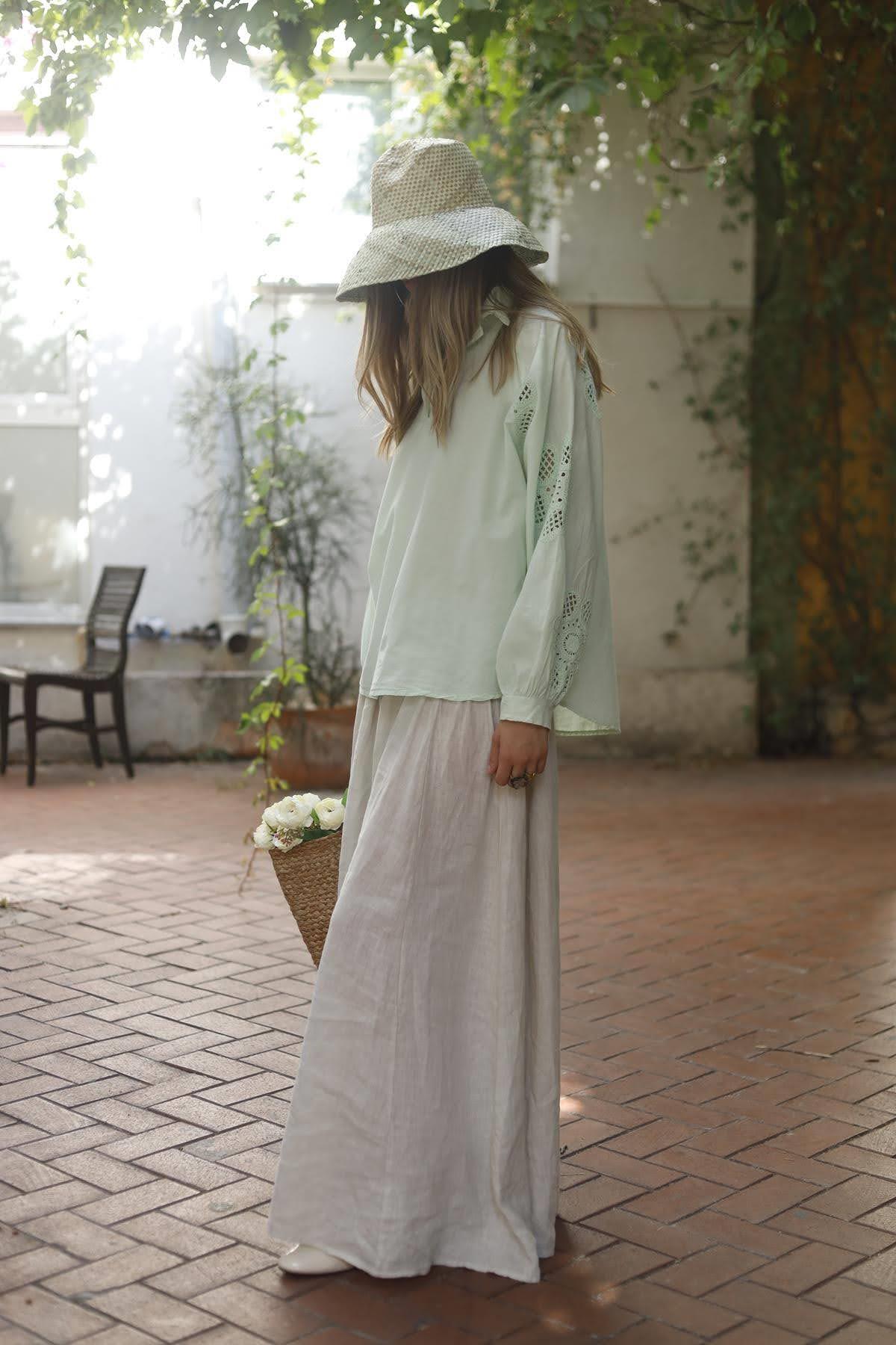 Su Yeşili Gömlek Yaka Dantelli Bluz