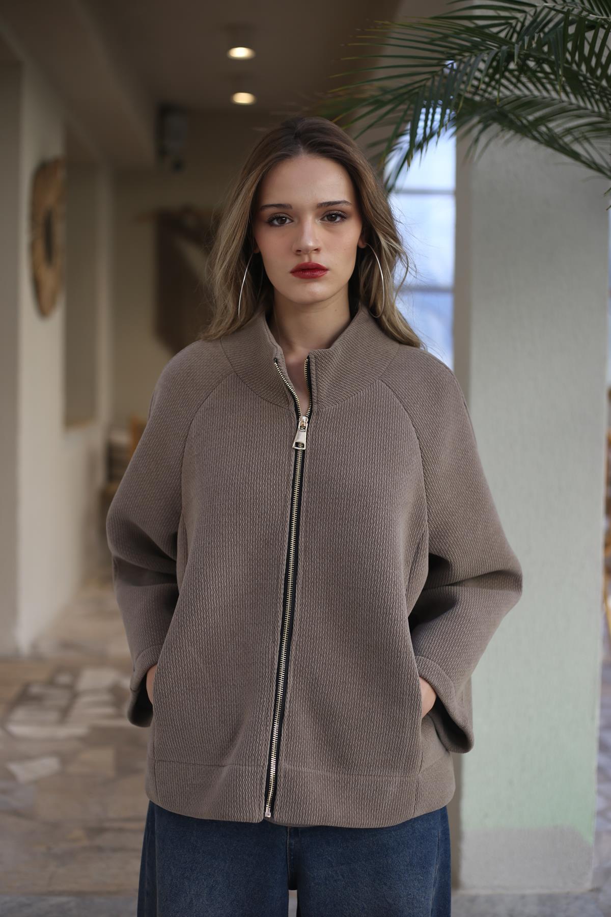 Vizon Rengi Fermuarlı Kısa Ceket