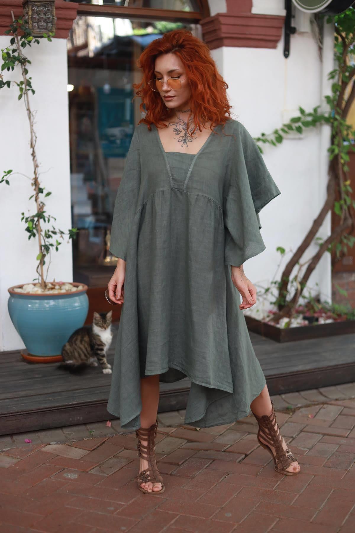 Haki Yaka Detaylı Yarasa Kol Kısa Keten Elbise