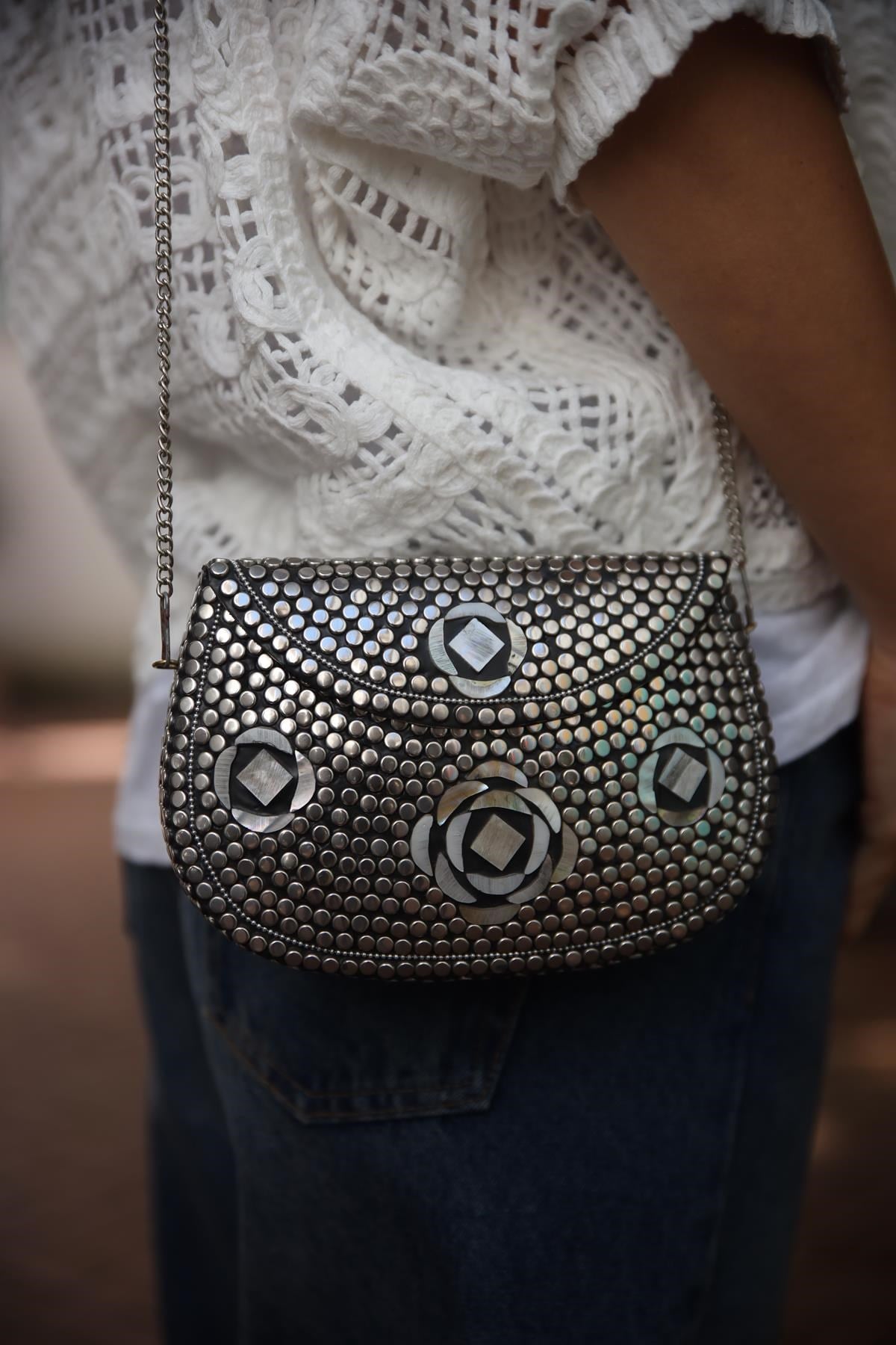 Kemik Rengi Taşlı Özel Tasarım Çanta