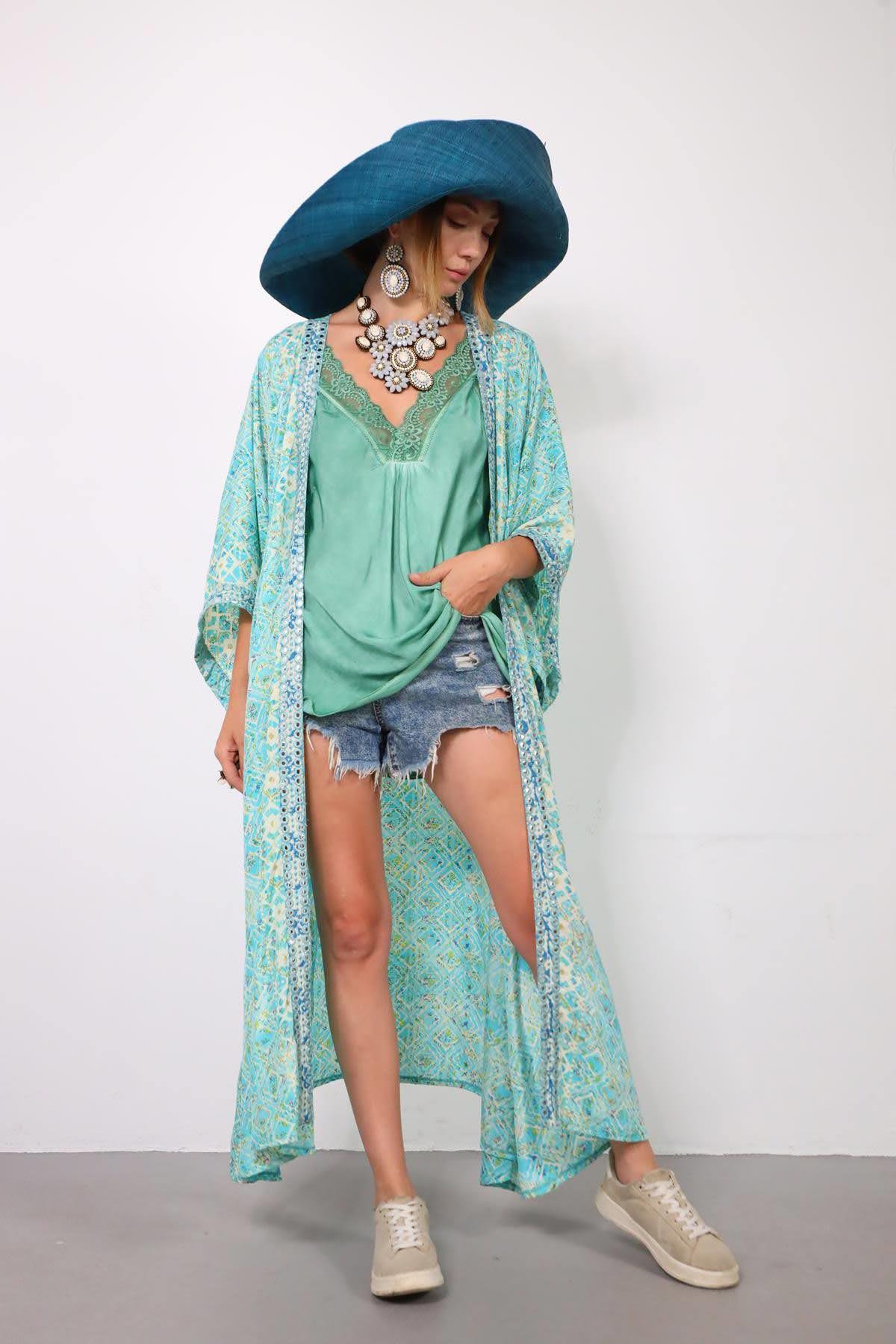 Turkuaz Desenli Aynalı İşlemeli İpek Kimono - Şaman Butik Turkuaz Desenli Aynalı İşlemeli İpek Kimono