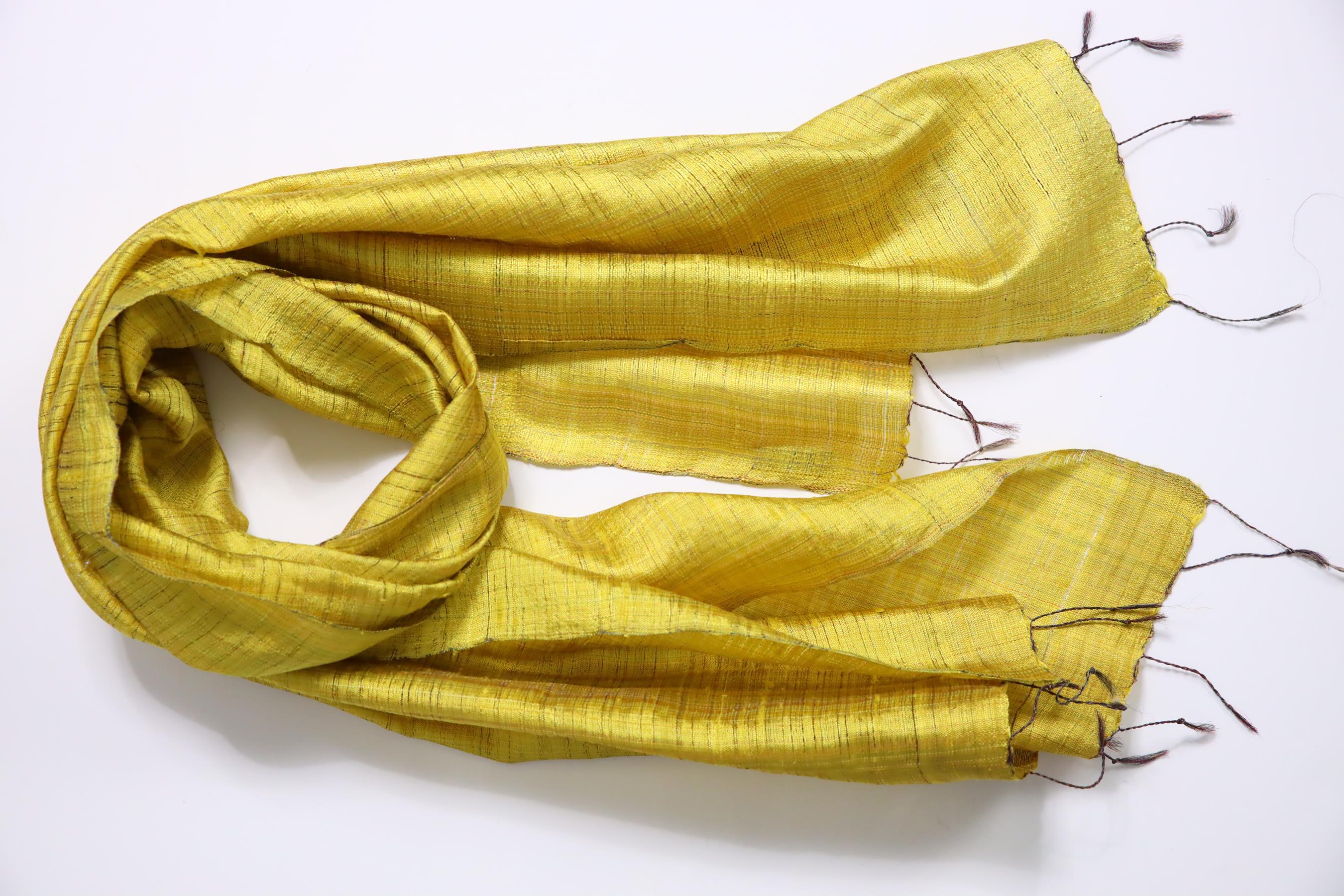  Yağ Yeşili İpek Şal