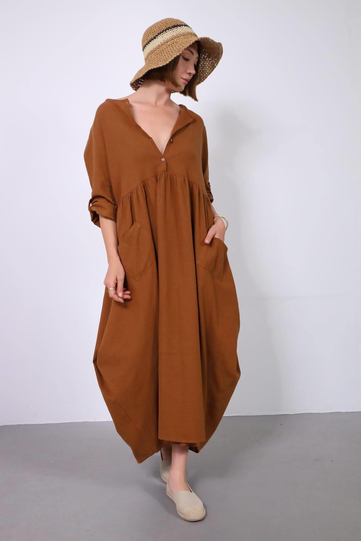 Kahverengi Yakası Düğmeli Çift Cepli Keten Balon Elbise - Şaman Butik Kahverengi Yakası Düğmeli Çift Cepli Keten Balon Elbise