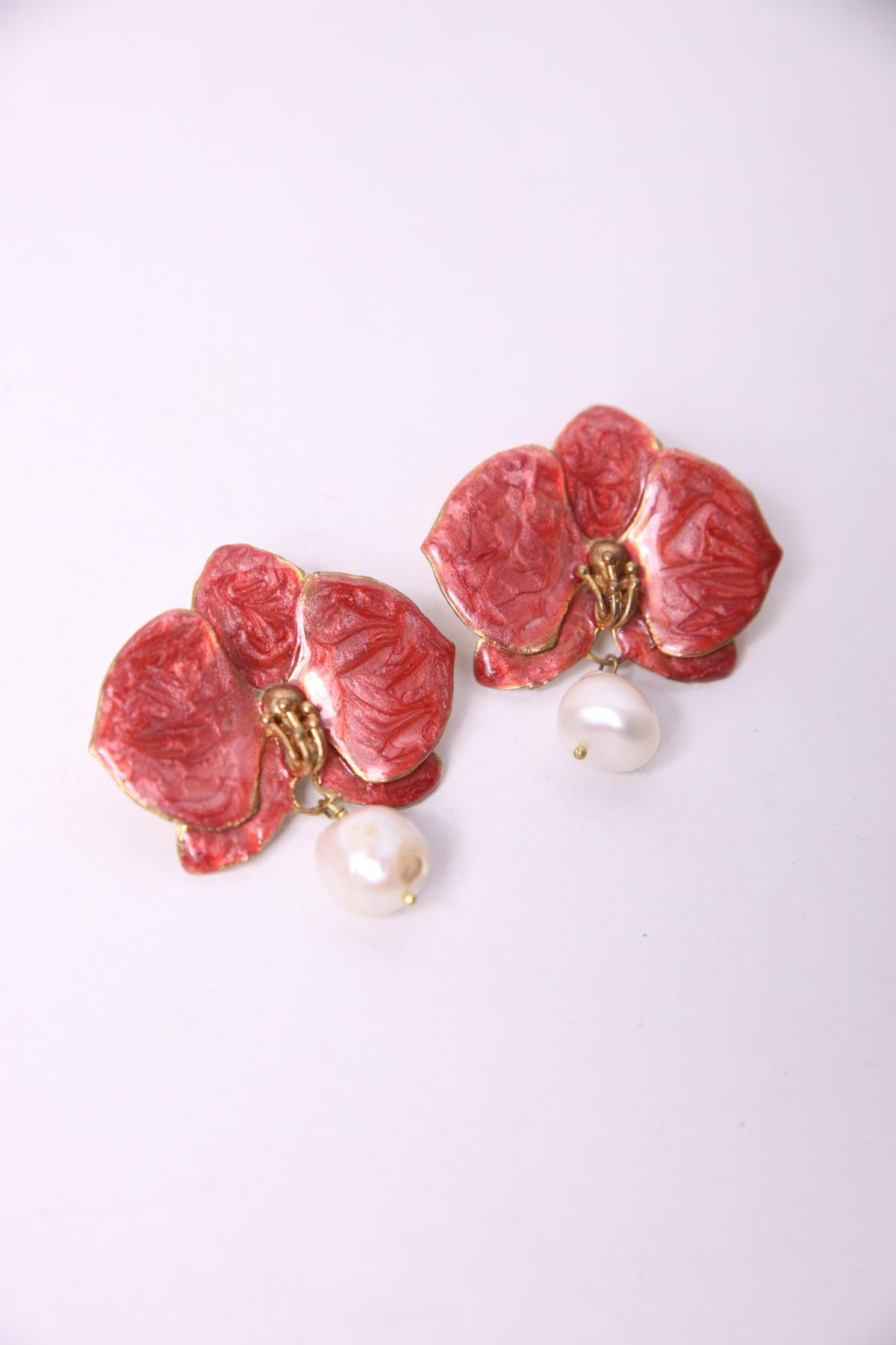 İnci Detaylı Mineli Çiçek Küpe